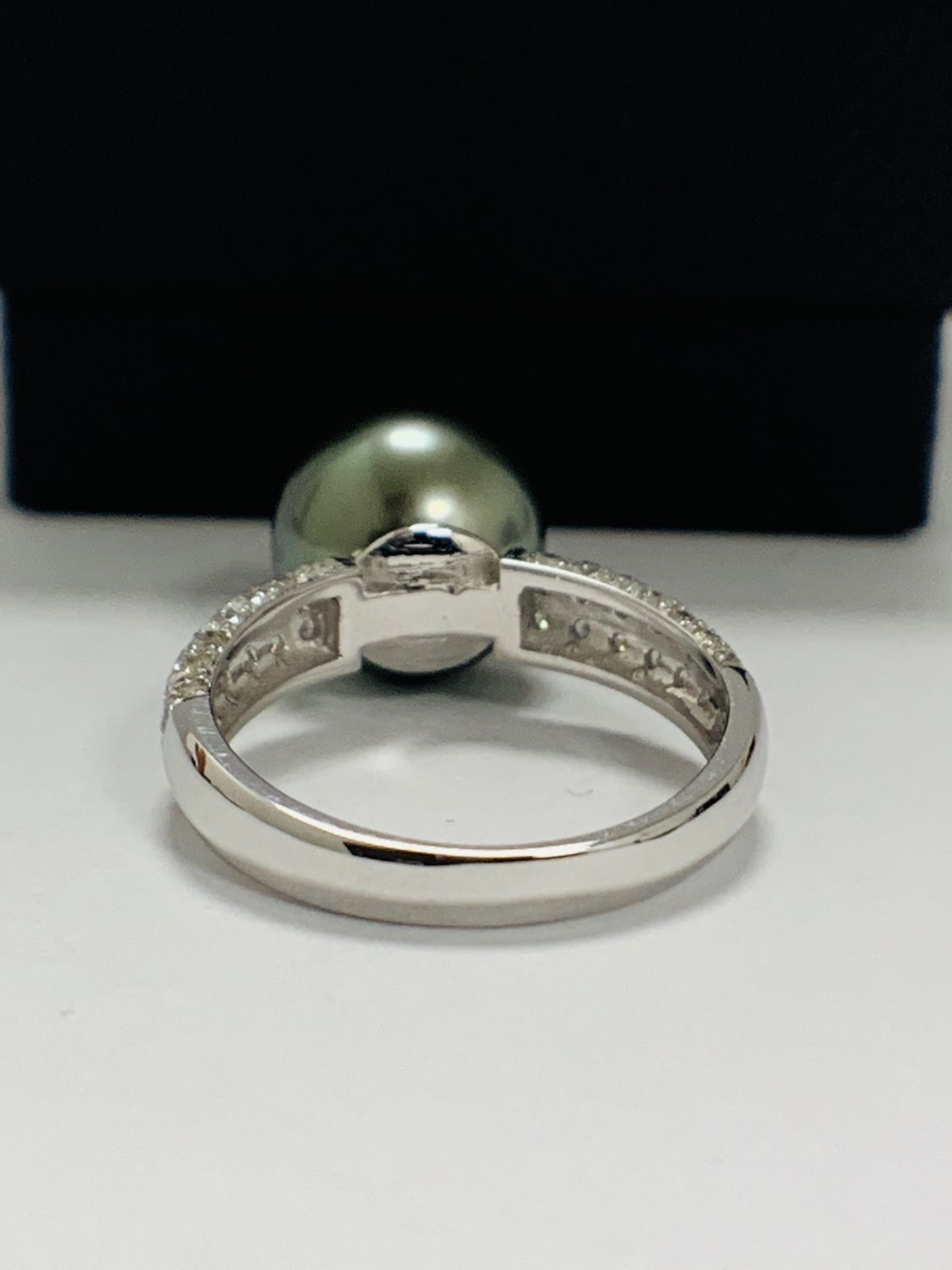 14ct White Gold Pearl And Diamond Ring - Image 6 of 15