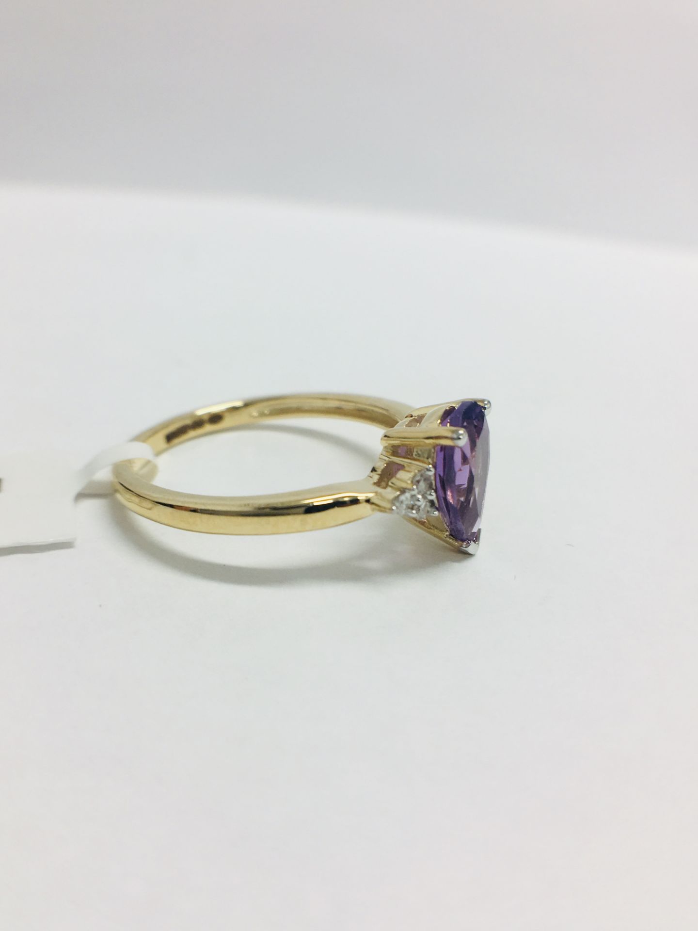 9ct Yellow Gold Amethyst Diamond Navette Style Dress Ring - Image 7 of 10