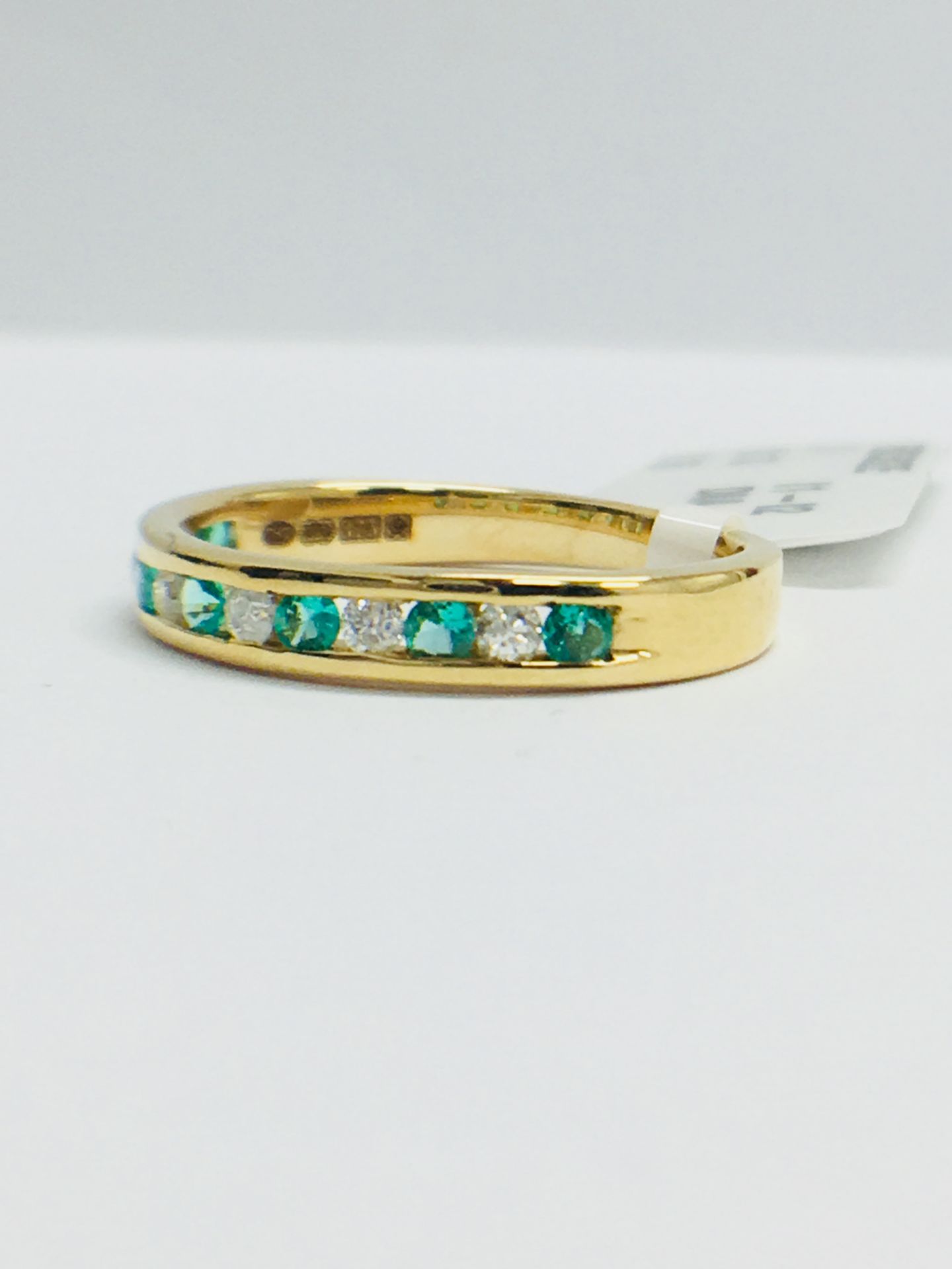 9ct Yellow Gold Emerald And Diamond Channel Sweet Eternity Ring - Image 2 of 11