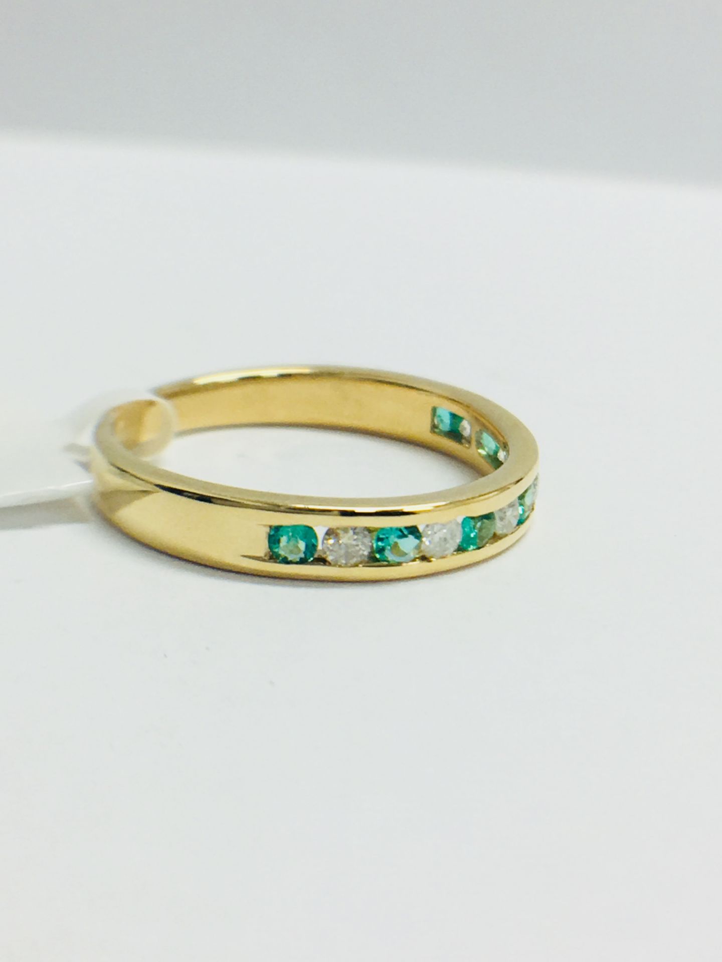 9ct Yellow Gold Emerald And Diamond Channel Sweet Eternity Ring - Image 8 of 11