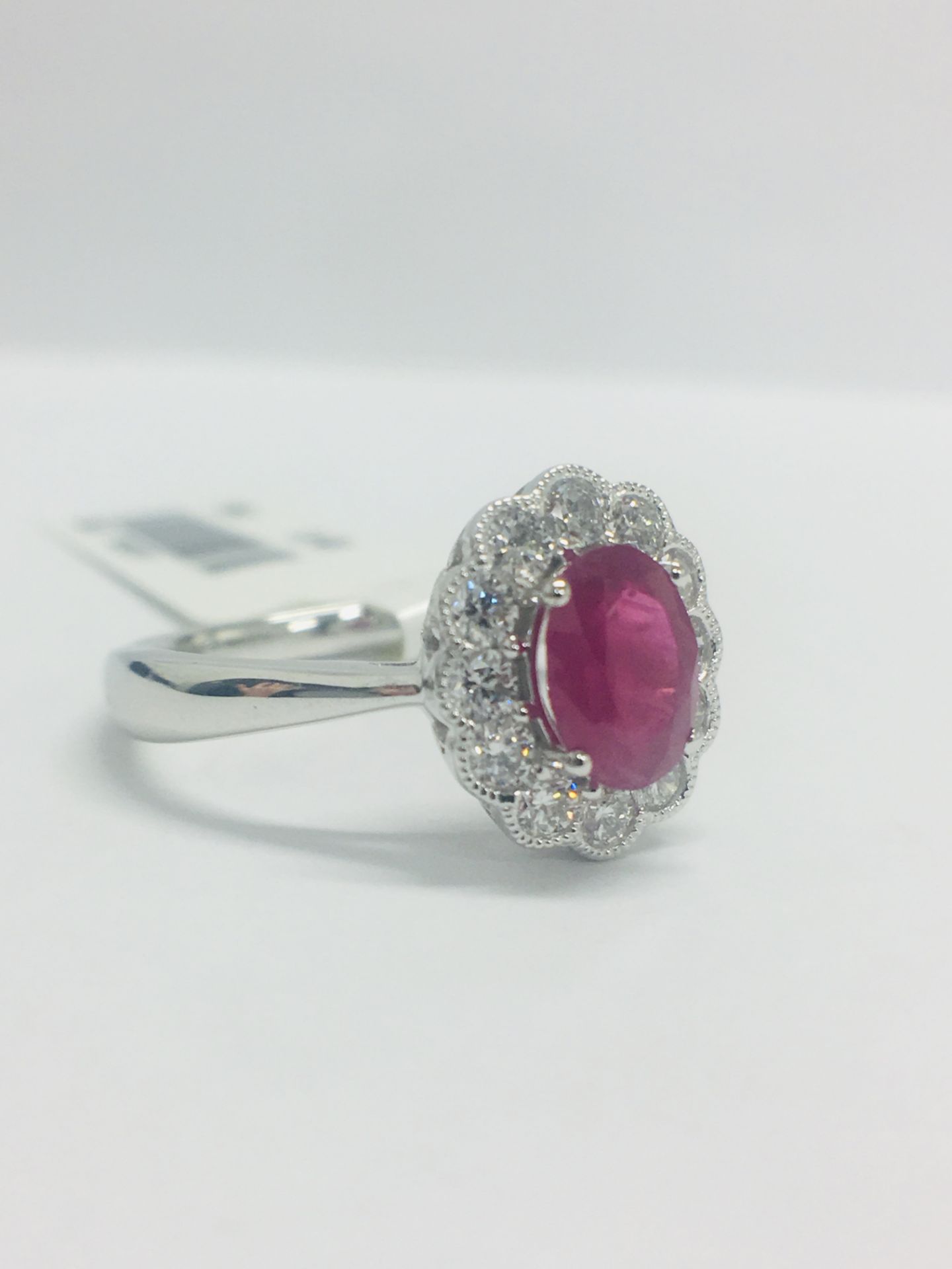 18ct White Gold Ruby Diamond Cluster Ring - Image 8 of 10