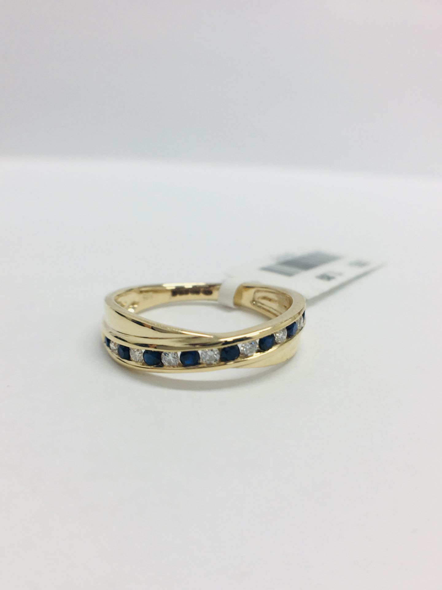 9ct Yellow Gold Sapphire Diamond Crossover Band Ring - Image 3 of 11