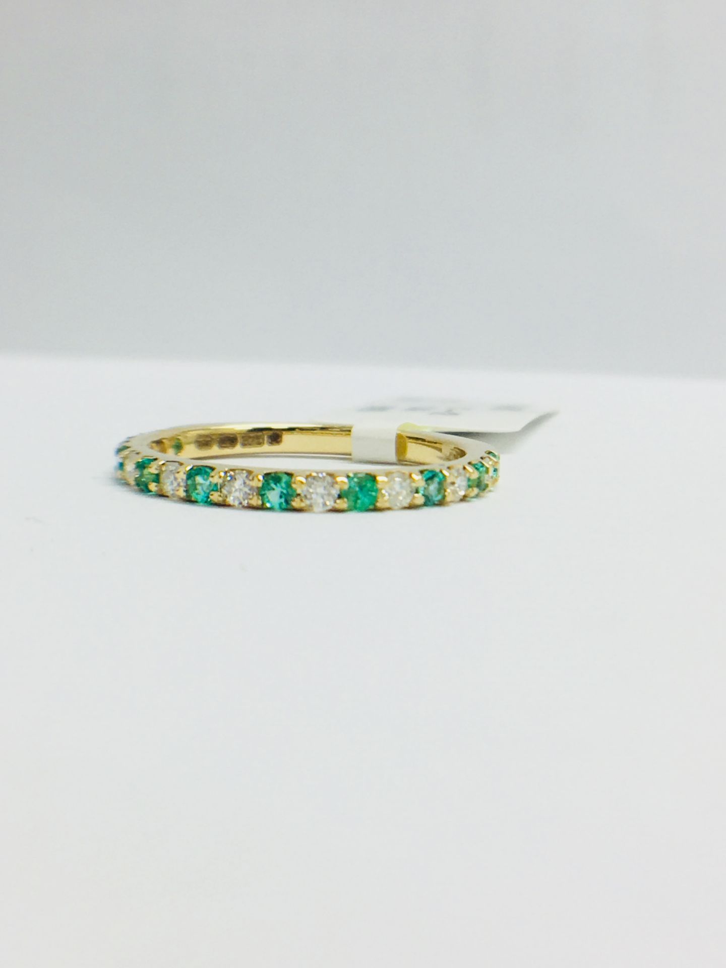 9ct Yellow Gold Emerald Diamond Eternity Ring - Image 2 of 12