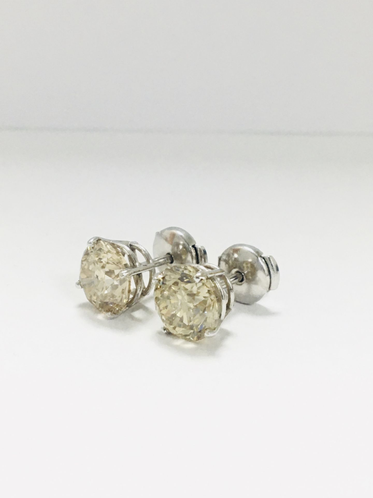 3ct Diamond Earrings Set In Platinum - Image 2 of 7