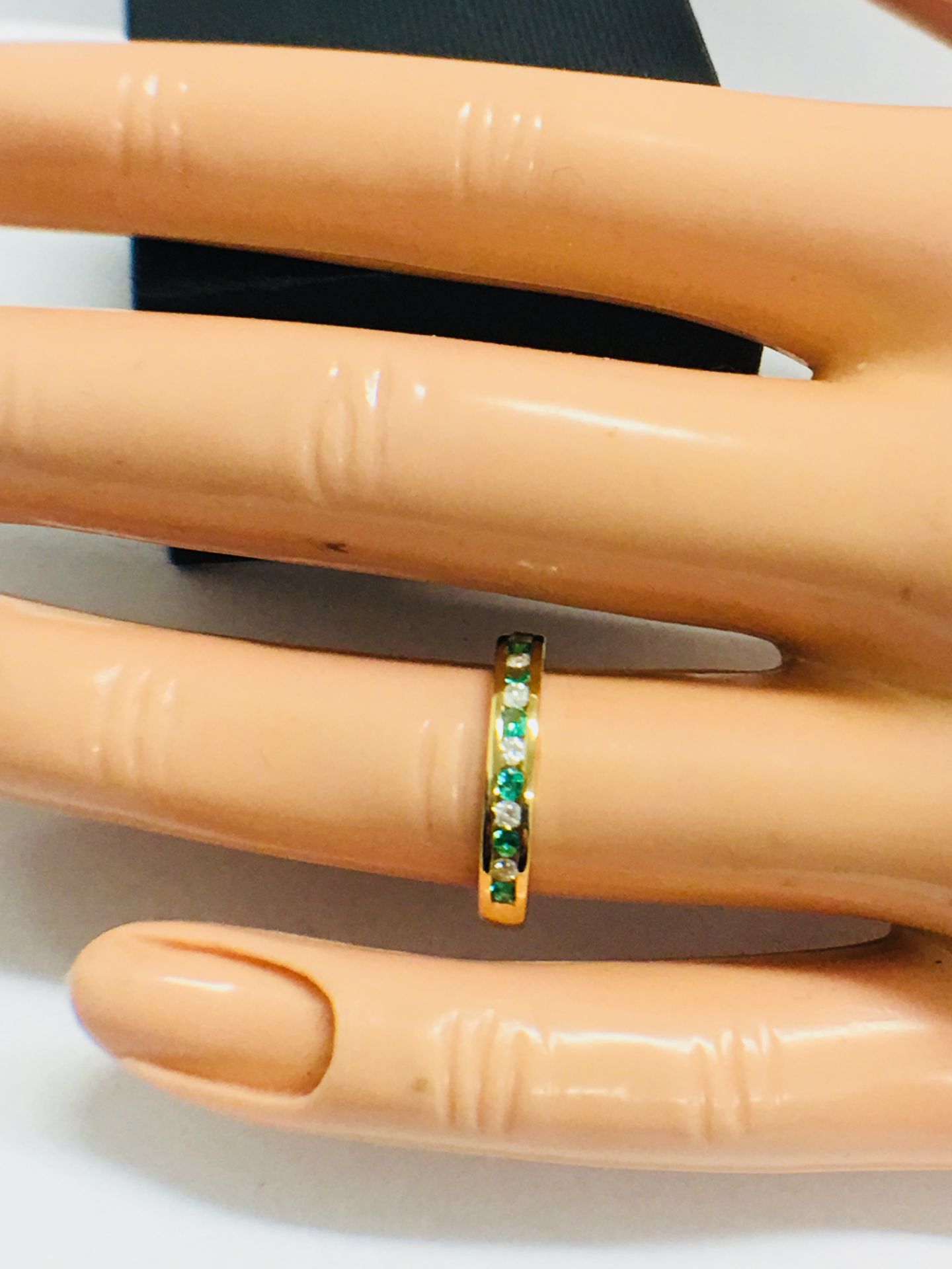 9ct Yellow Gold Emerald And Diamond Channel Sweet Eternity Ring - Image 11 of 11