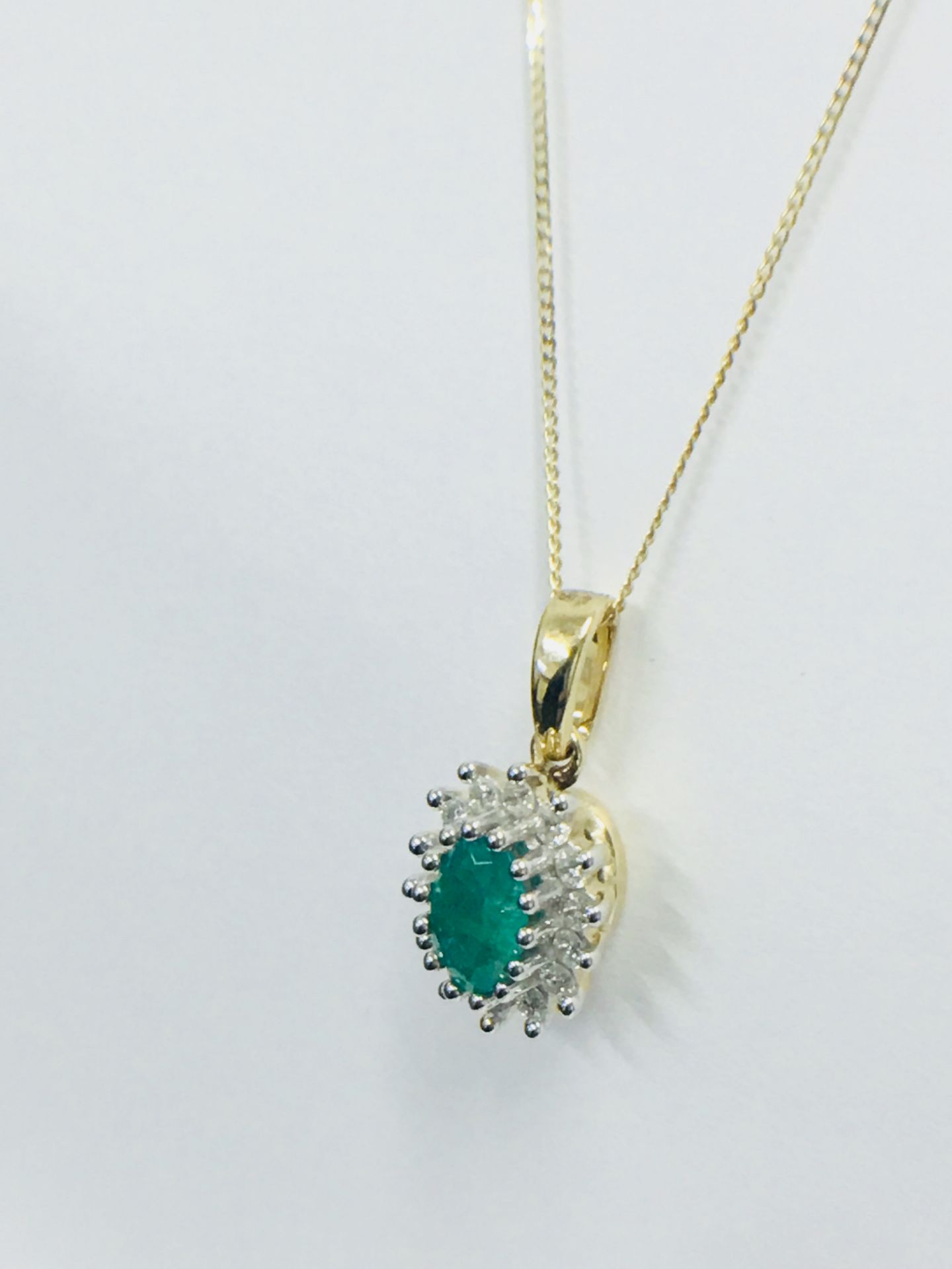 9K Emerald Diamond Cluster Pendant - Image 3 of 4