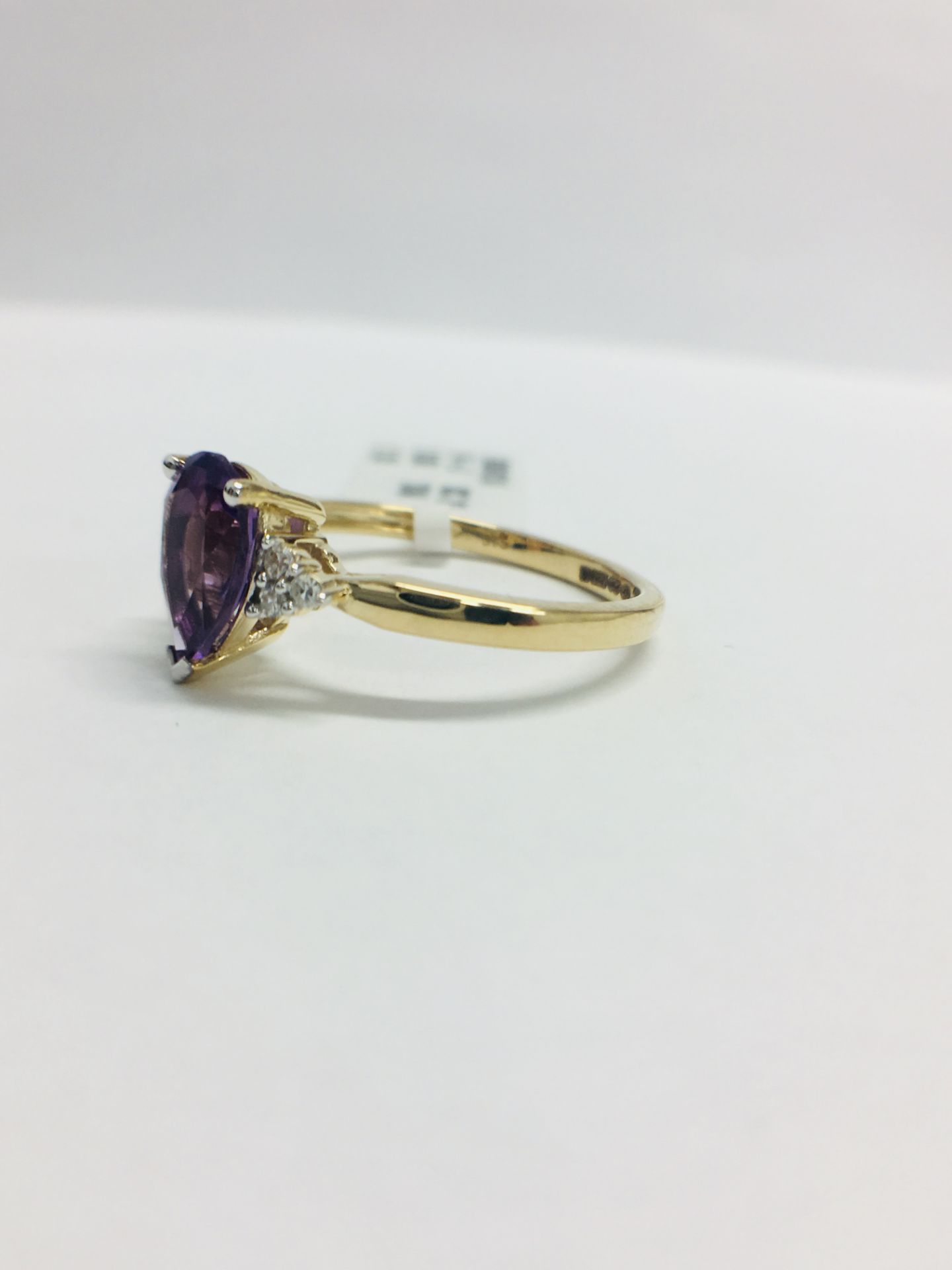 9ct Yellow Gold Amethyst Diamond Navette Style Dress Ring - Image 2 of 10