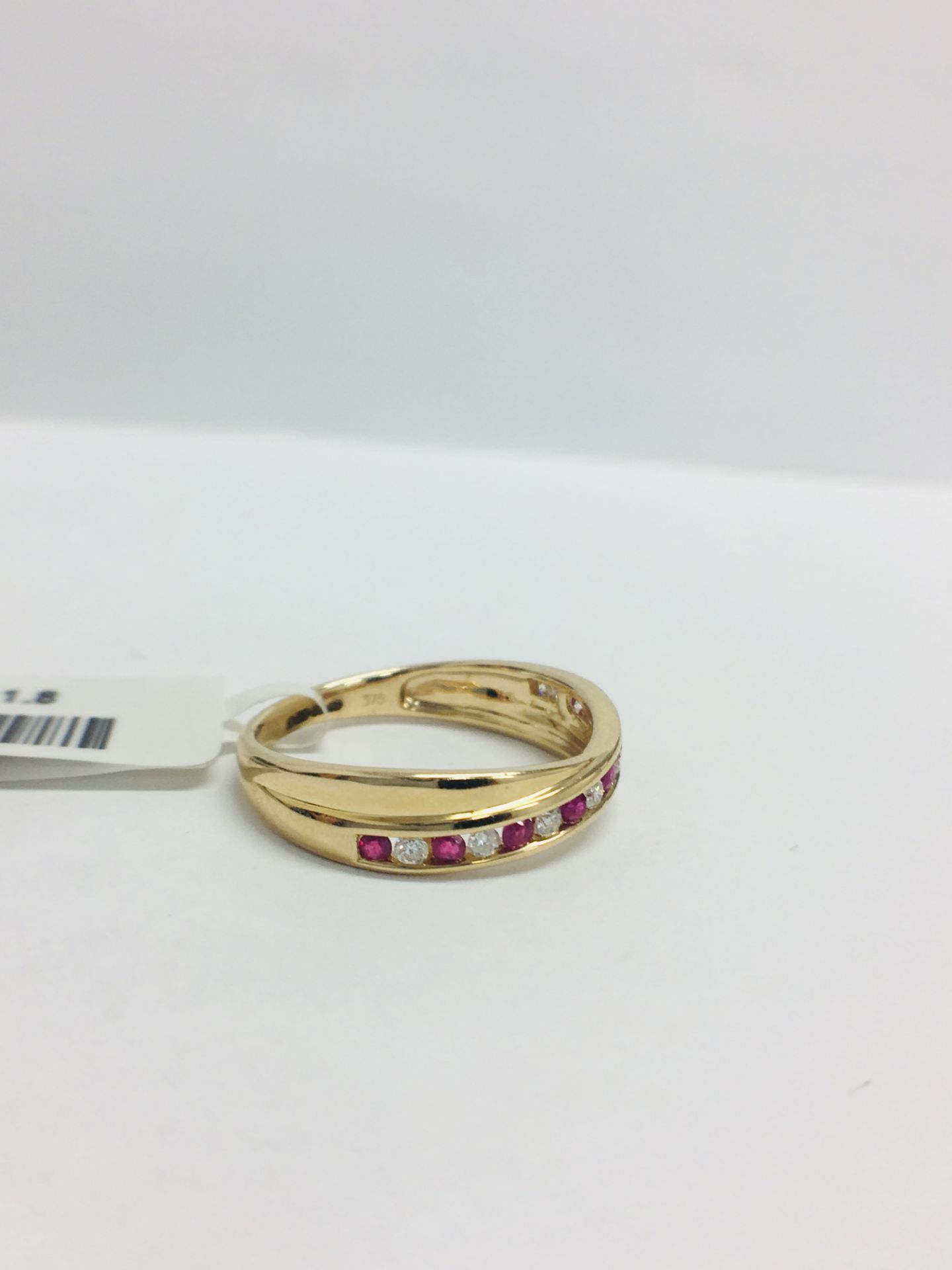 9ct Yellow Gold Ruby Diamond Crossover Band Ring - Image 6 of 8