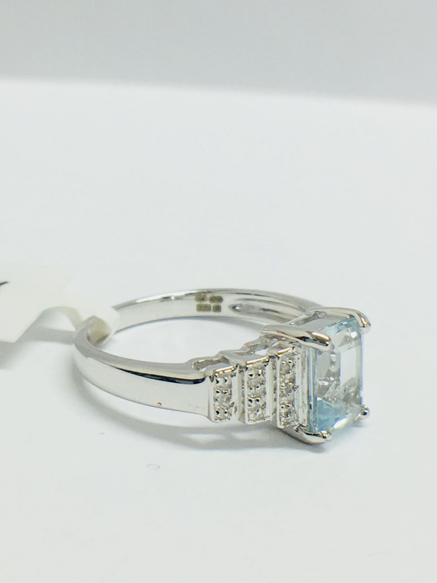 9ct White Gold Aquamarine Diamond Ring - Image 10 of 13