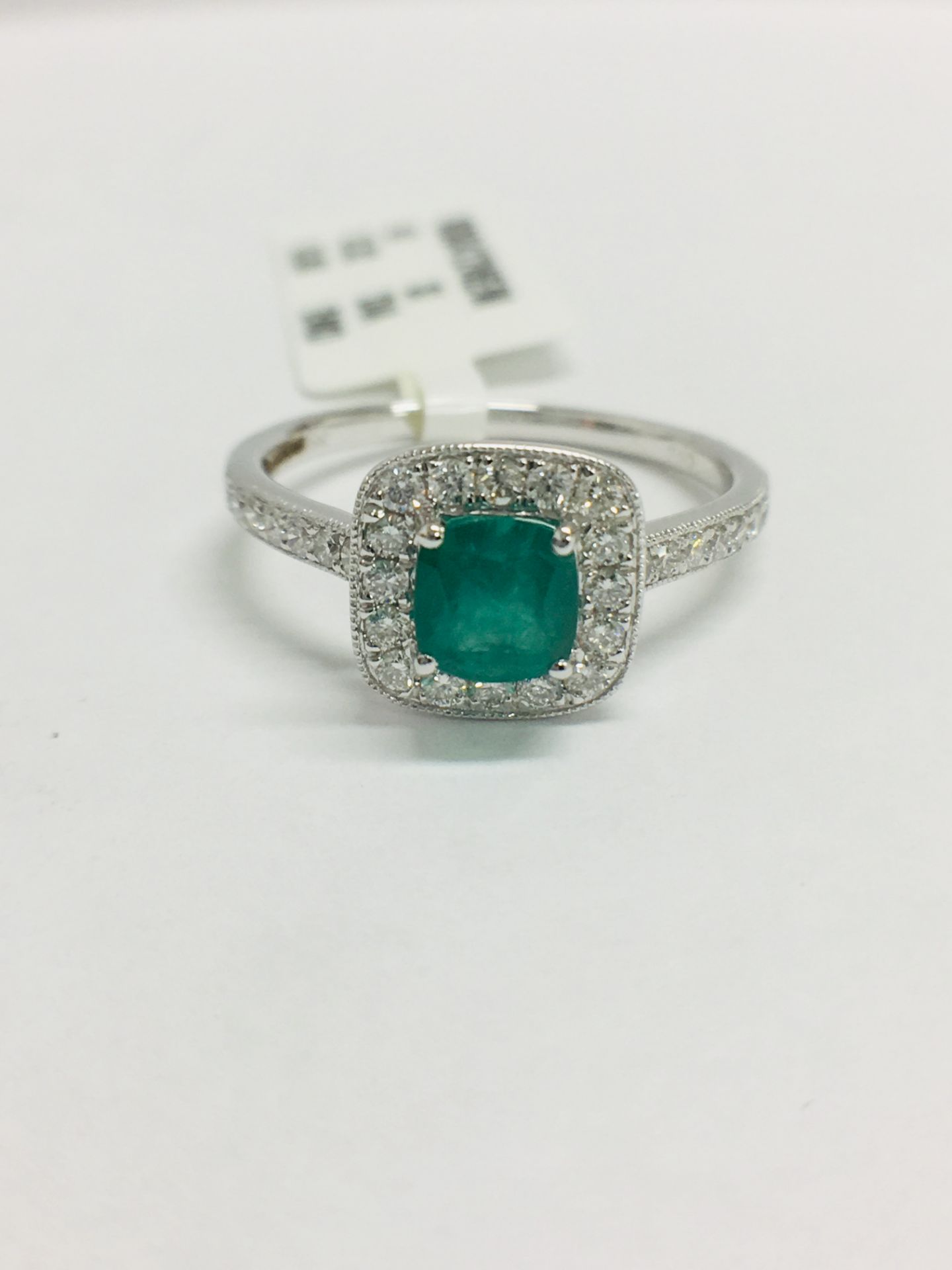 9ct White Gold Cushion Shape Emerald Diamond Dress Ring - Image 2 of 11