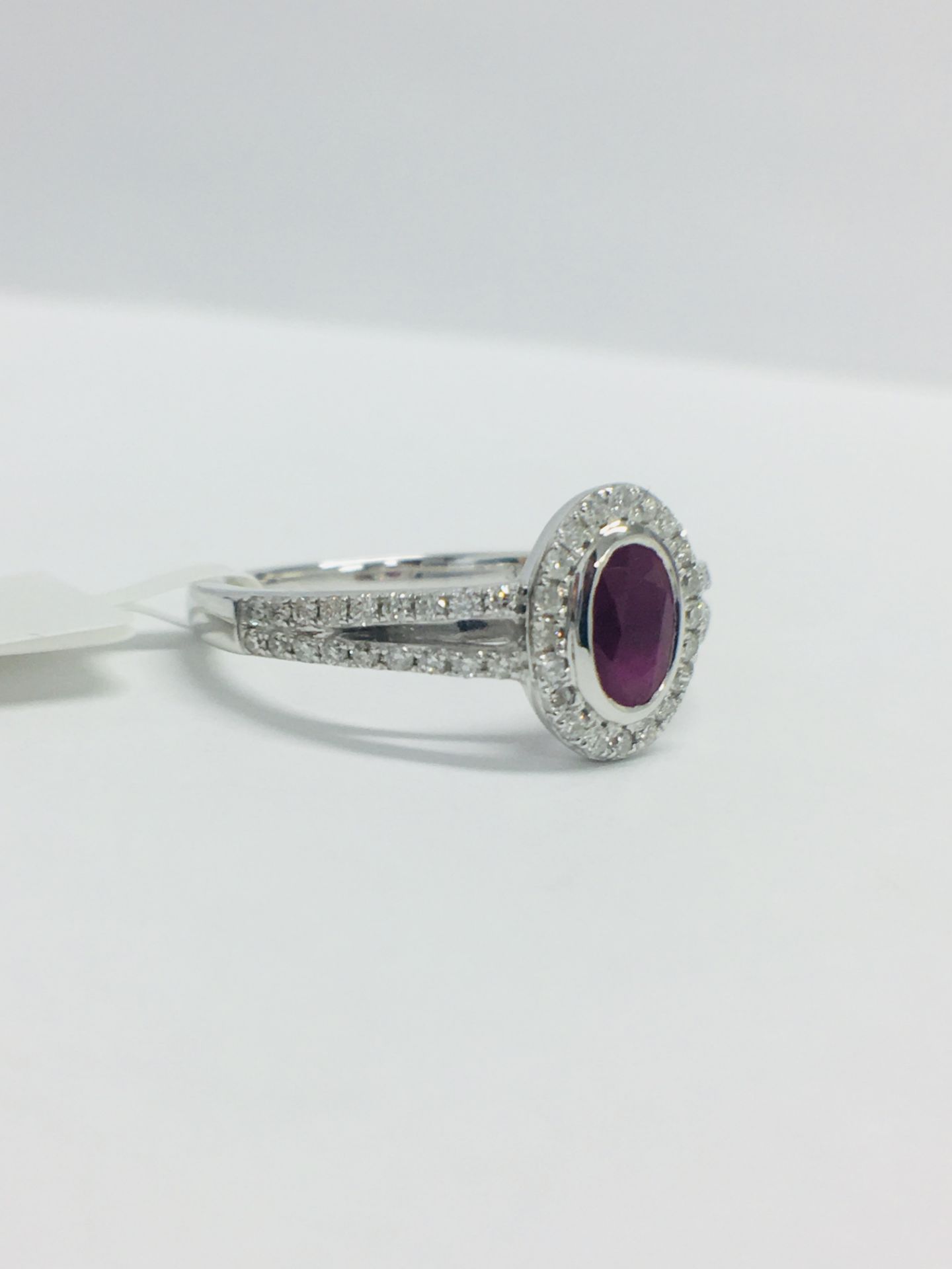 9ct White Gold Ruby Diamond Cluster Ring - Image 9 of 11