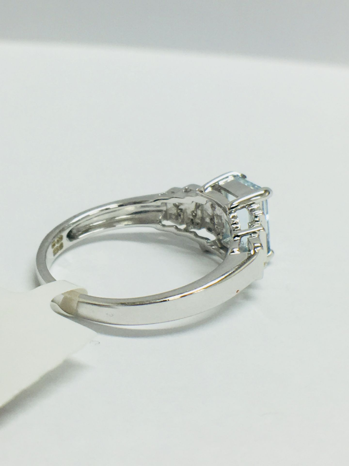 9ct White Gold Aquamarine Diamond Ring - Image 7 of 13