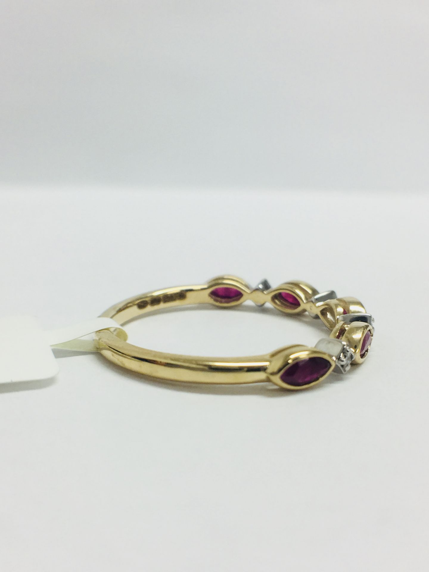 9ct Yellow Gold Ruby Diamond Band Ring - Image 5 of 9