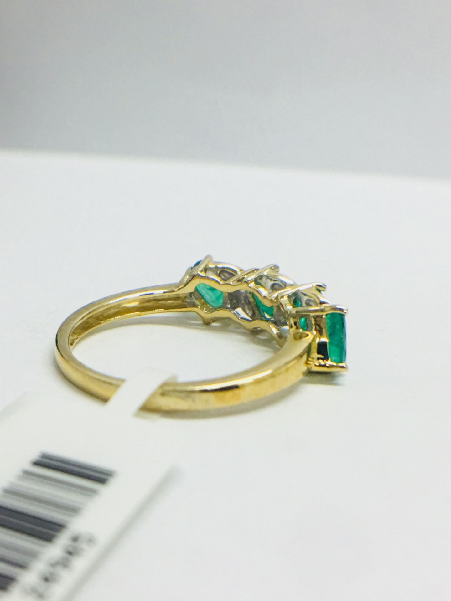 9ct Emerald Diamond Dress Ring - Image 6 of 10