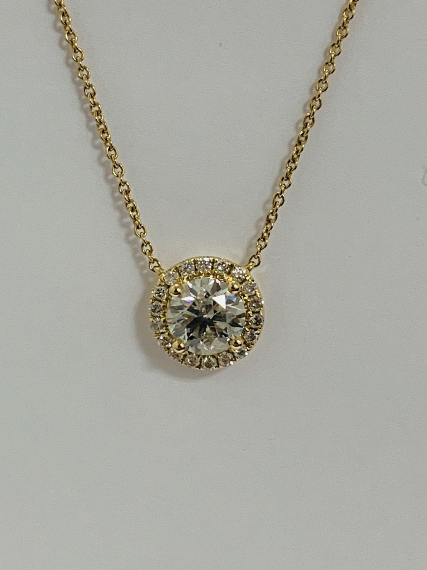 18ct Yellow Gold Diamond Necklace - Image 2 of 9