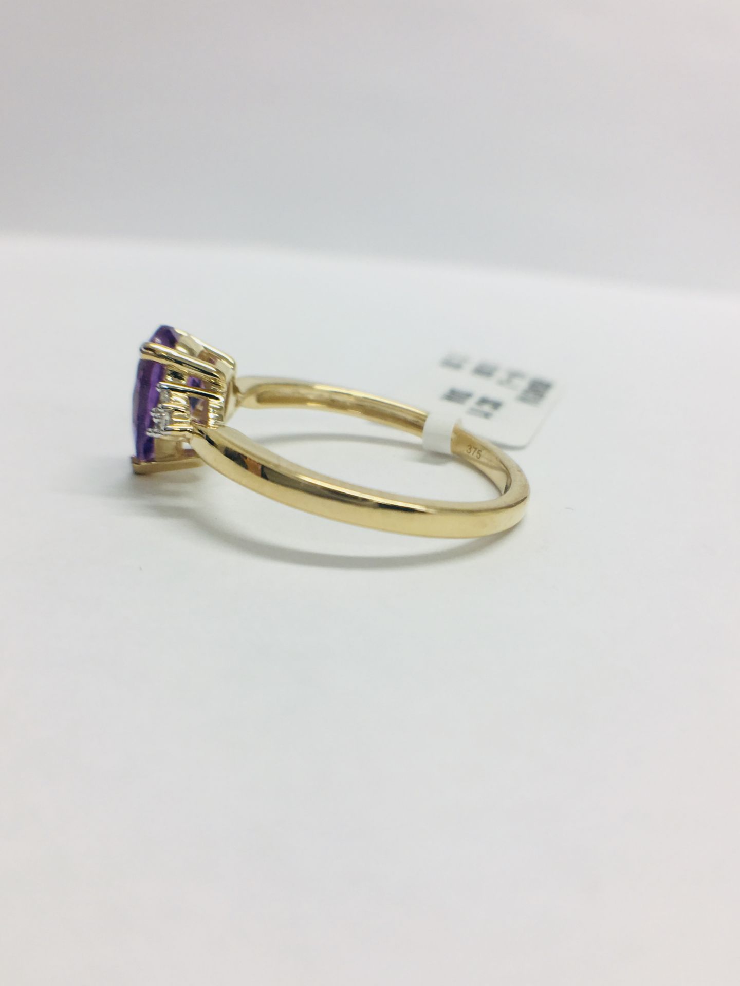 9ct Yellow Gold Amethyst Diamond Navette Style Dress Ring - Image 3 of 10