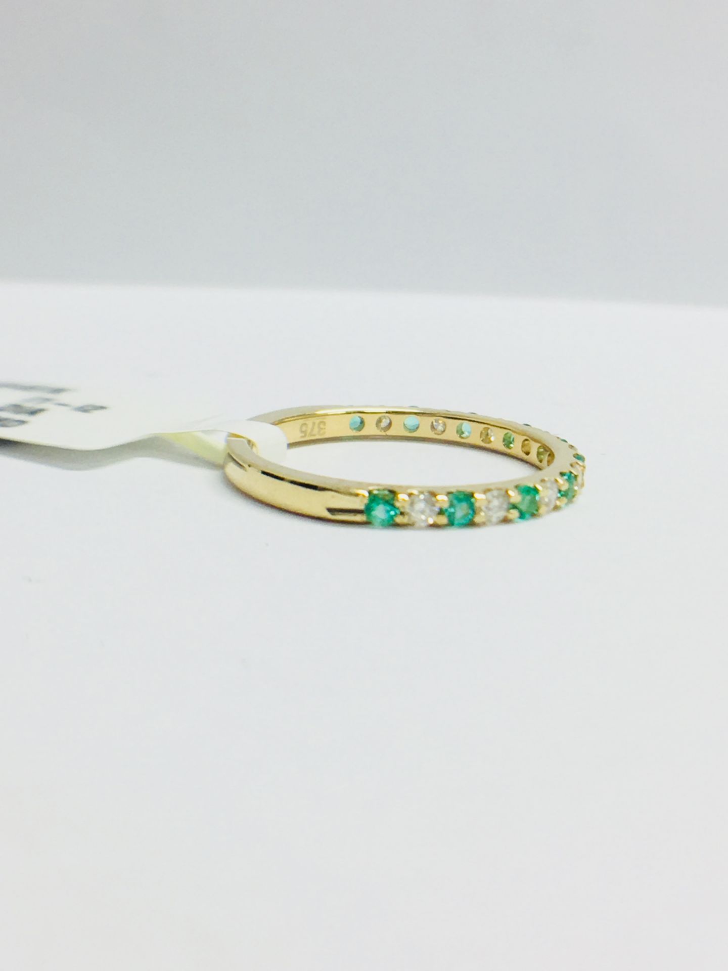 9ct Yellow Gold Emerald Diamond Eternity Ring - Image 10 of 12