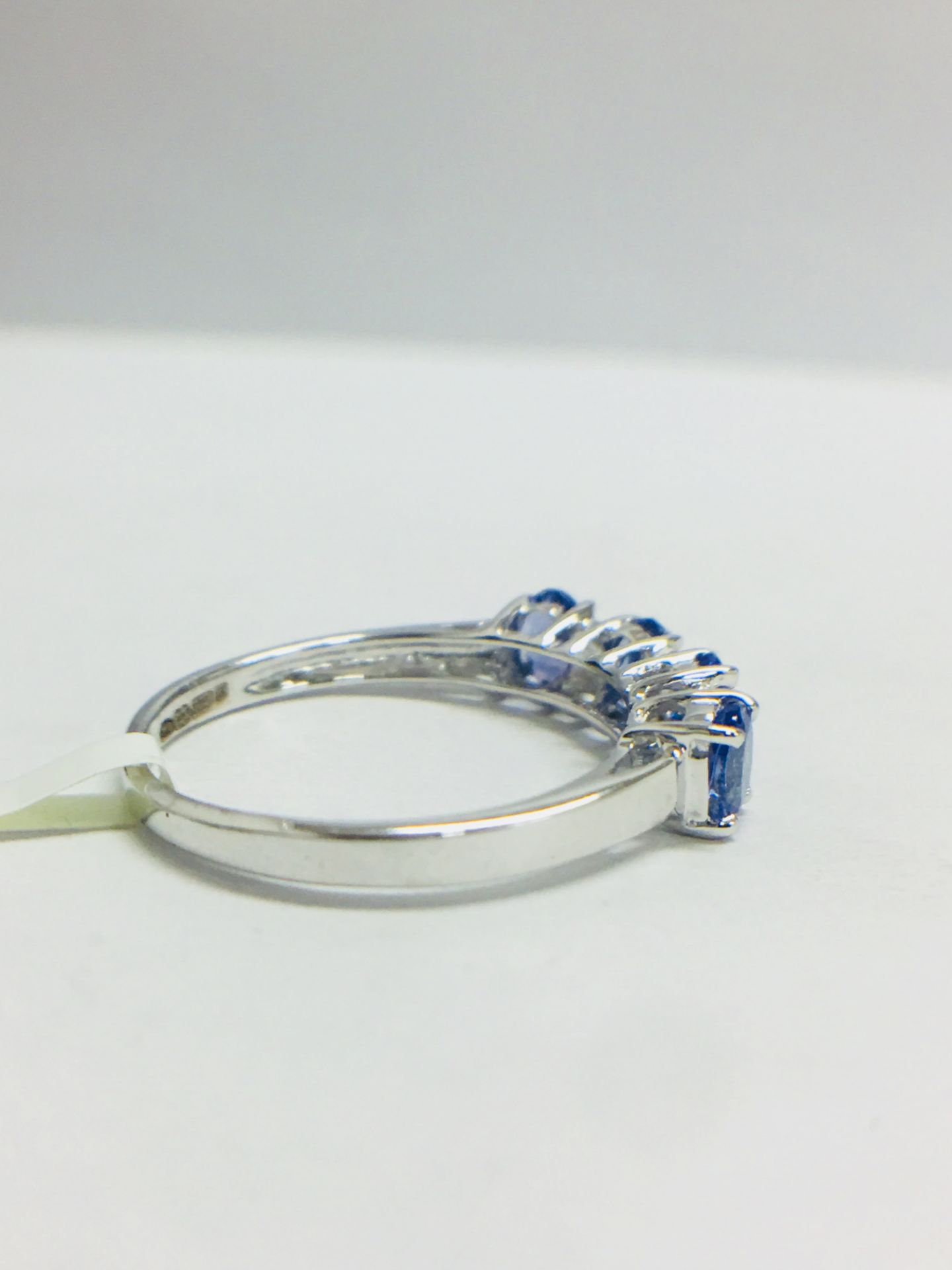 9ct White Gold Tanzanite Dress Ring - Image 6 of 9