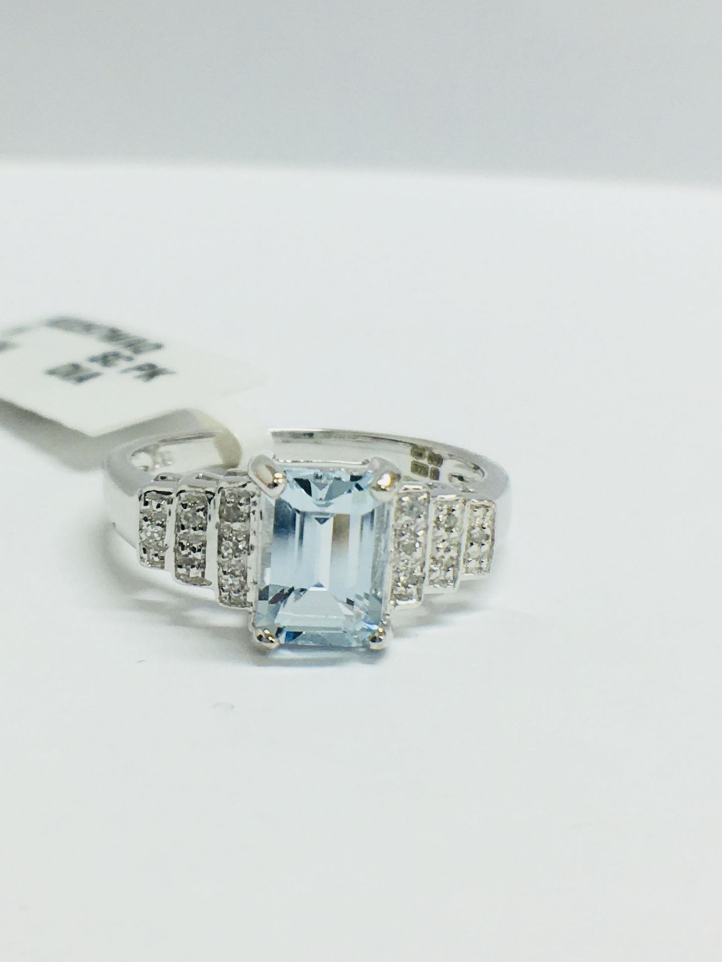 9ct White Gold Aquamarine Diamond Ring - Image 12 of 13