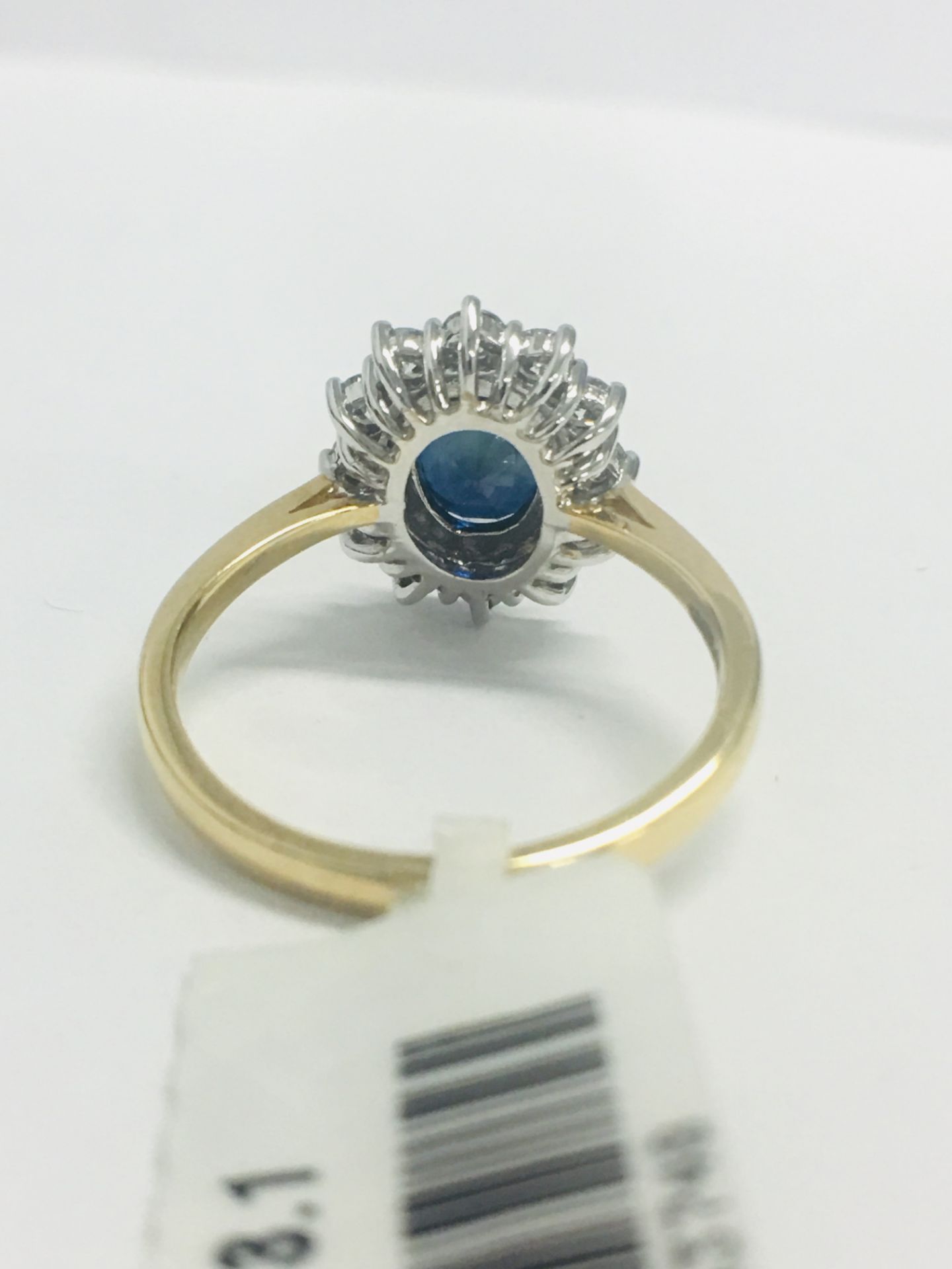 18ct Sapphire And Diamond Cluster Ring - Image 6 of 9