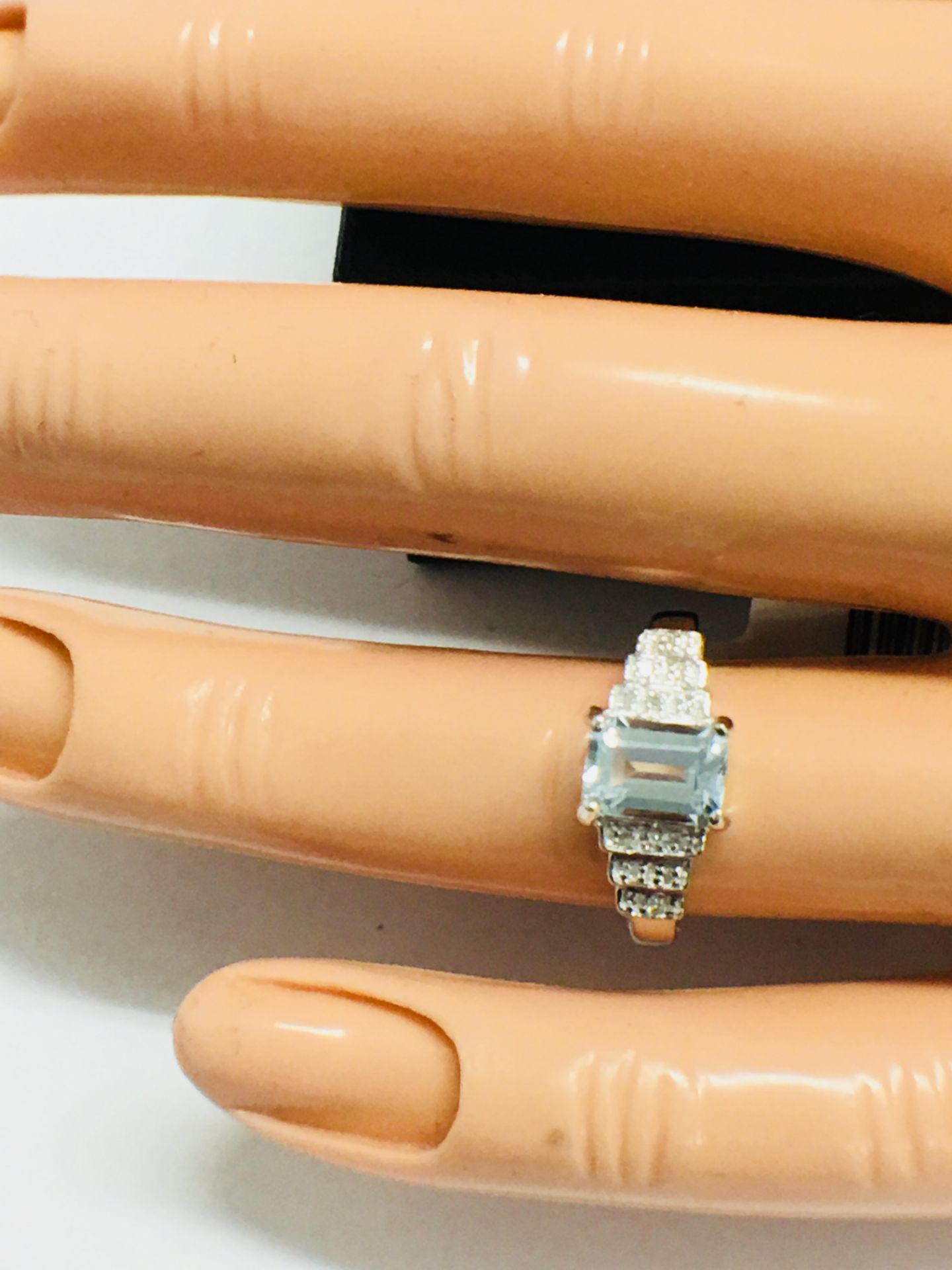 9ct White Gold Aquamarine Diamond Ring - Image 13 of 13