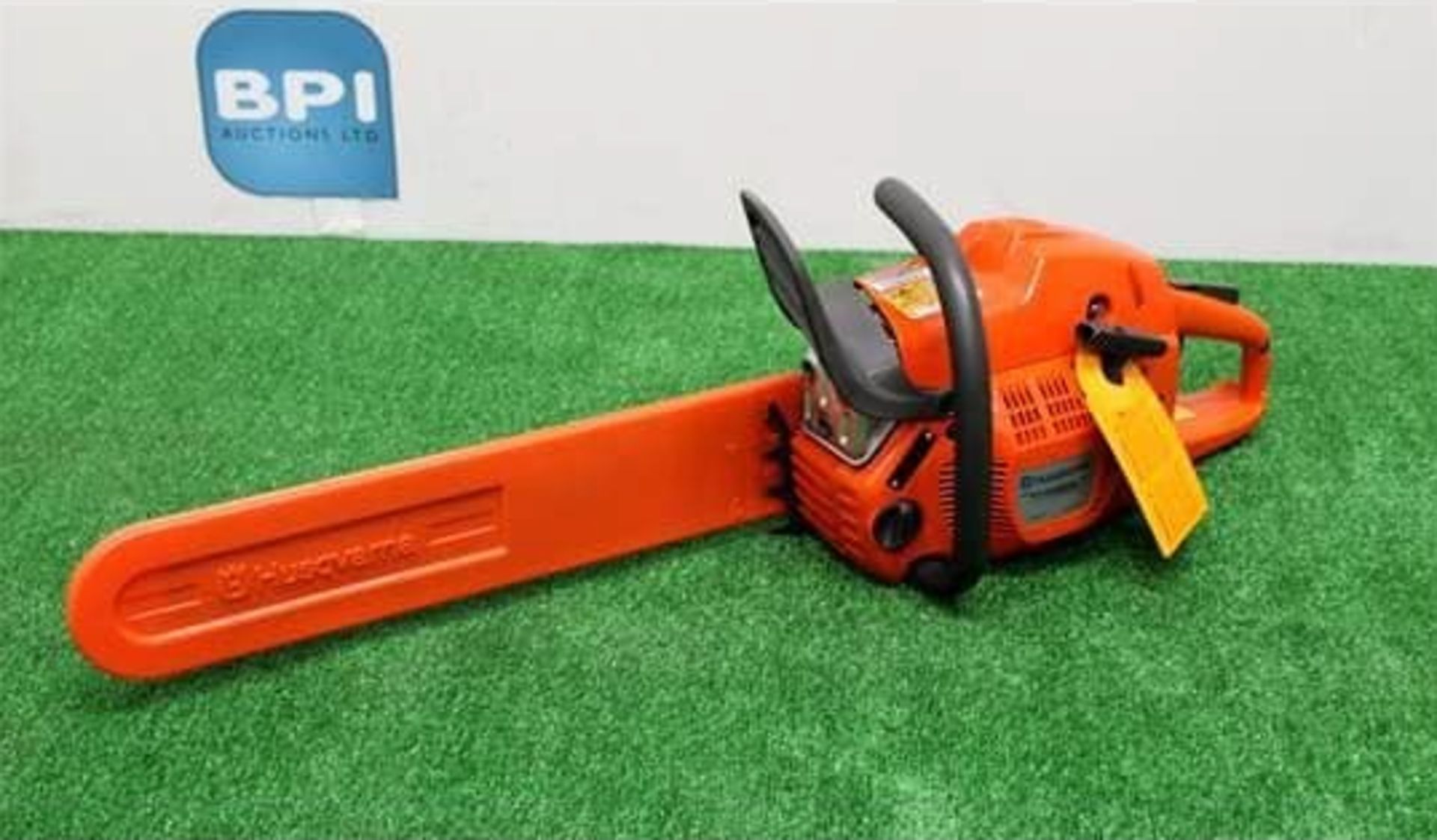 Husqvarna 20inch Petrol Chainsaw - 50.2CC - Image 3 of 4