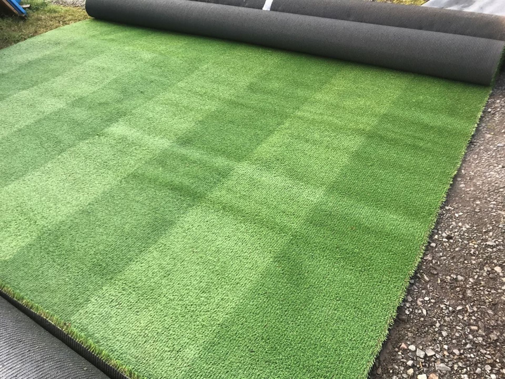 Total 80m2 Regency Lawn/Multi Sports Synthetic Grass - Image 2 of 2