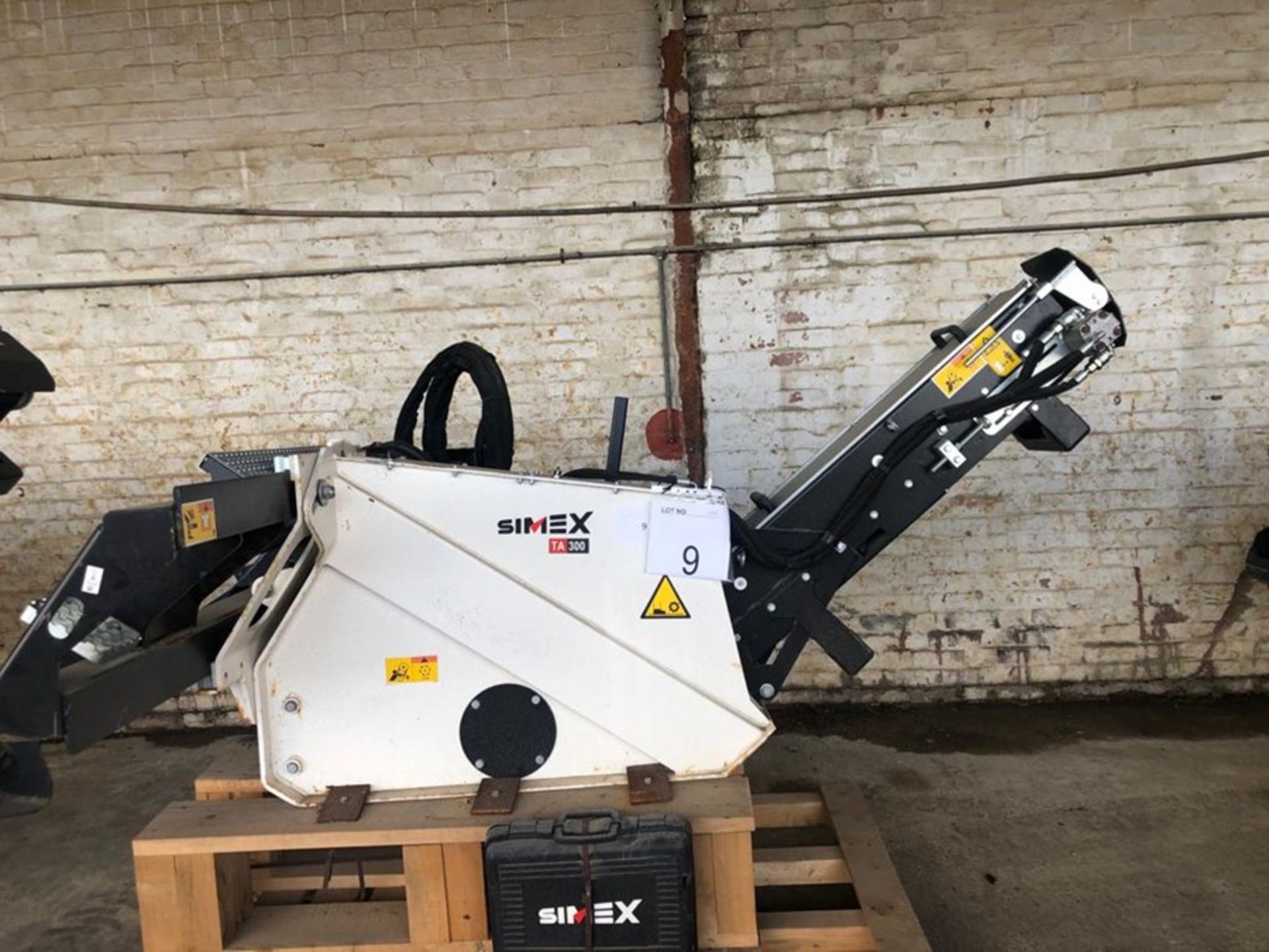 Unused Simex model TA300 wheel saw with waste conveyor, serial no. MO23967B14, Year. 2018