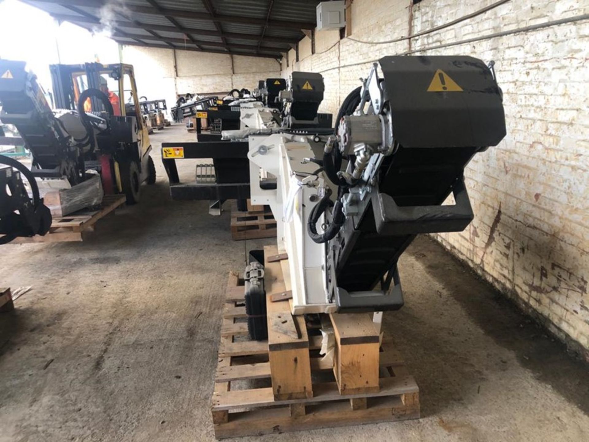 Unused Simex model TA300 wheel saw with waste conveyor, serial no. MO24791B14, Year - 2018 - Image 3 of 3