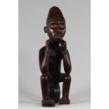 Statue de Chef Vili -Bas Congo - Ancienne collection Anglaise -19ème - Pied gauche [...]