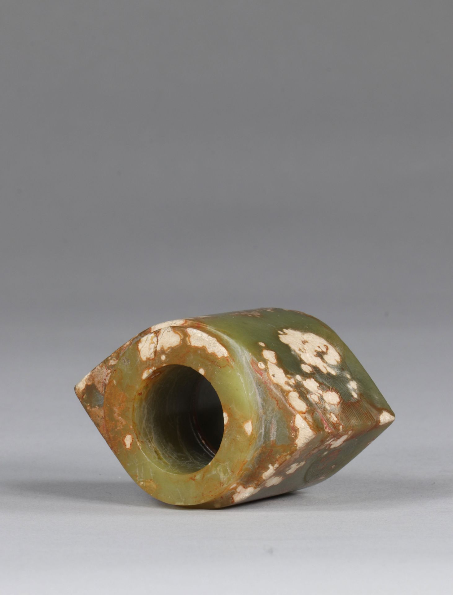 China single stage bacon stone Cong glasses, with traces of cinnabar Tao Tie masks - Image 4 of 5