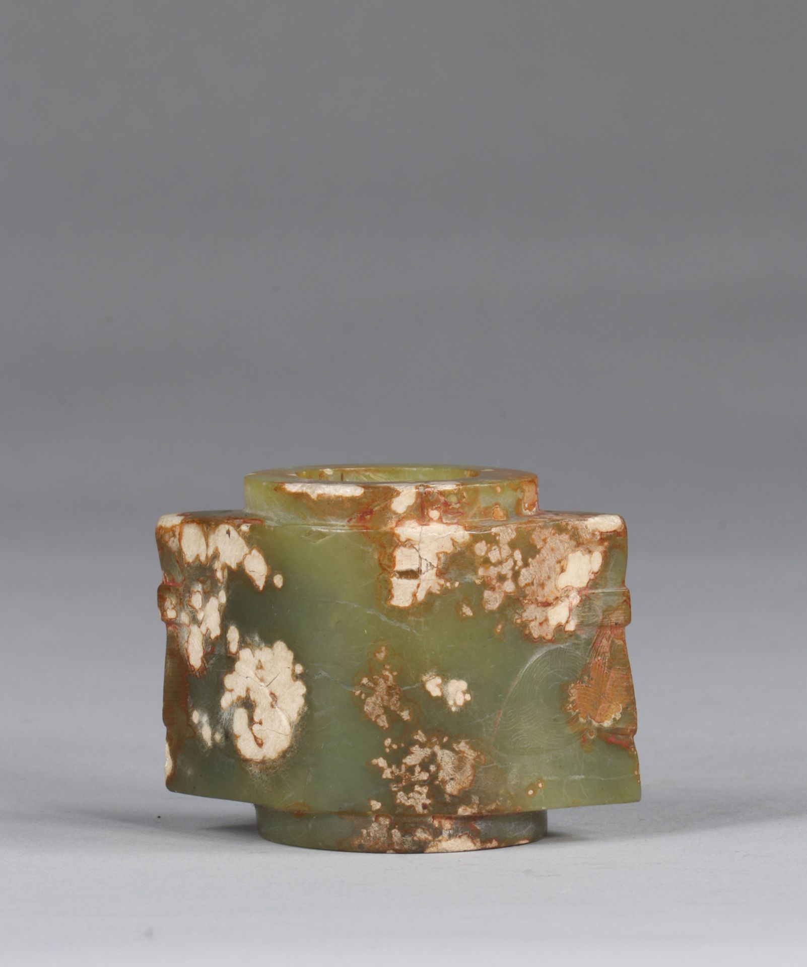 China single stage bacon stone Cong glasses, with traces of cinnabar Tao Tie masks - Image 2 of 5