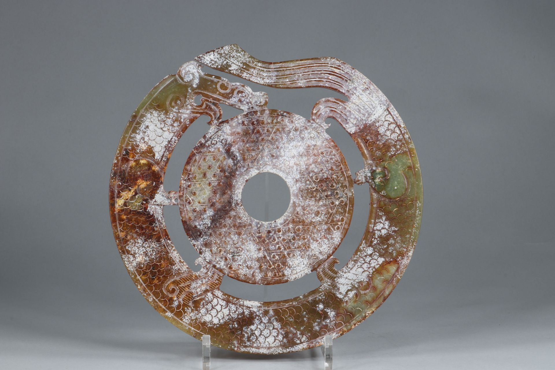 Archaic disc decorated with dragons