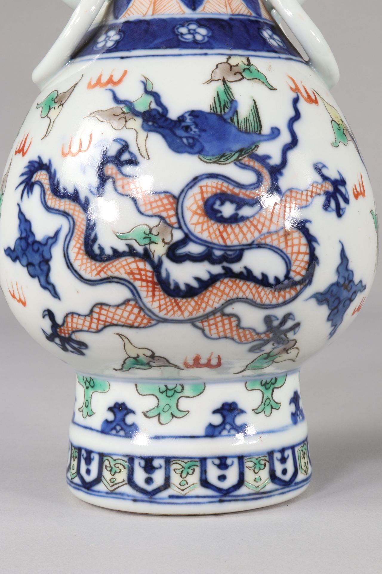 Doucai Dragon and Wanli phoenix vase - Image 11 of 12