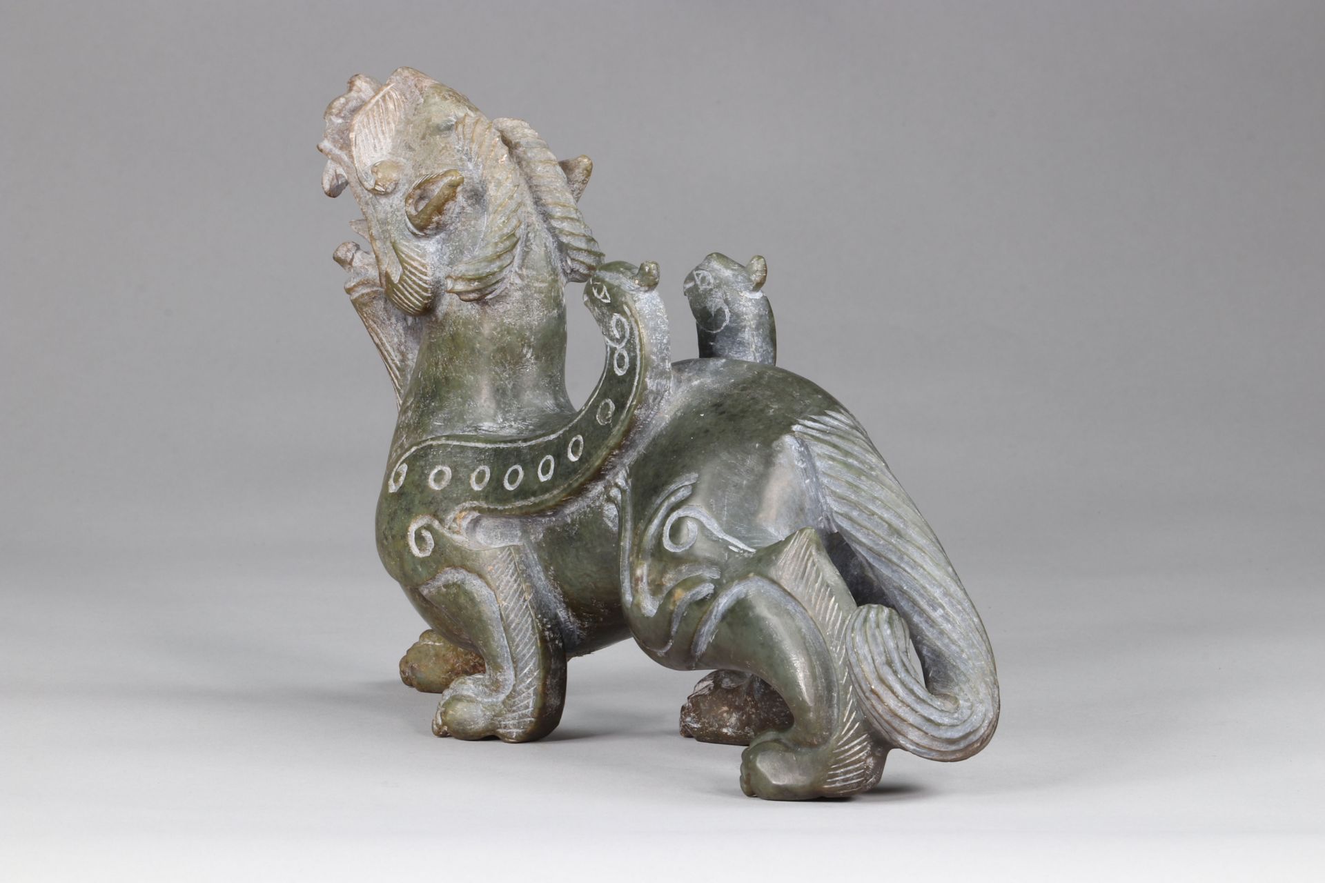 China A ferocious beast representing a couple with dragon and Phoenix archaic work - Image 4 of 6