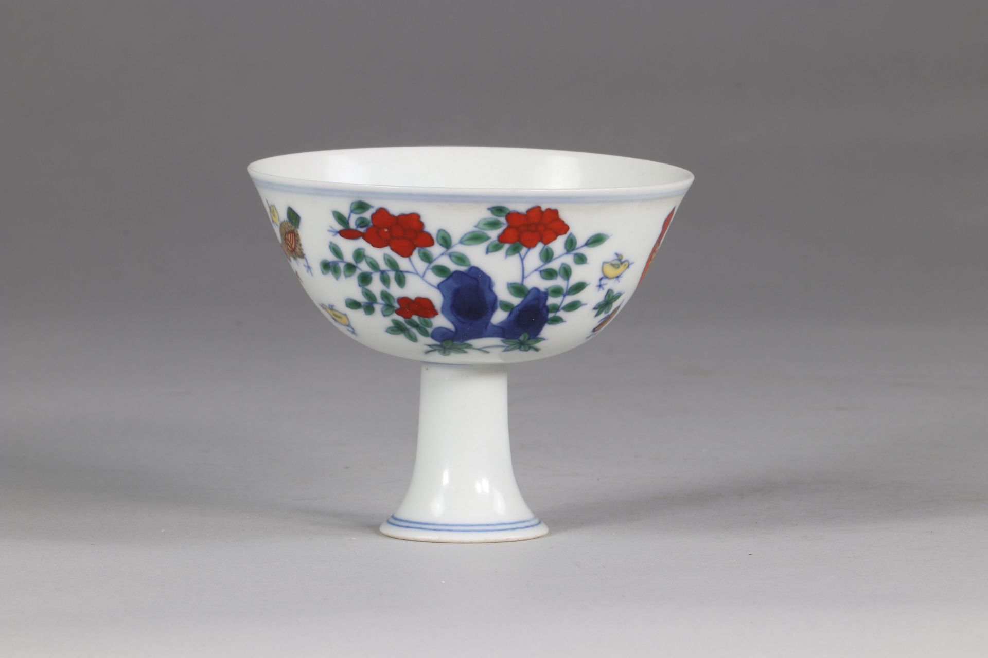 China cup on stand Doucai,: Chicken cup, apocryphal mark of Changhua. - Image 2 of 6