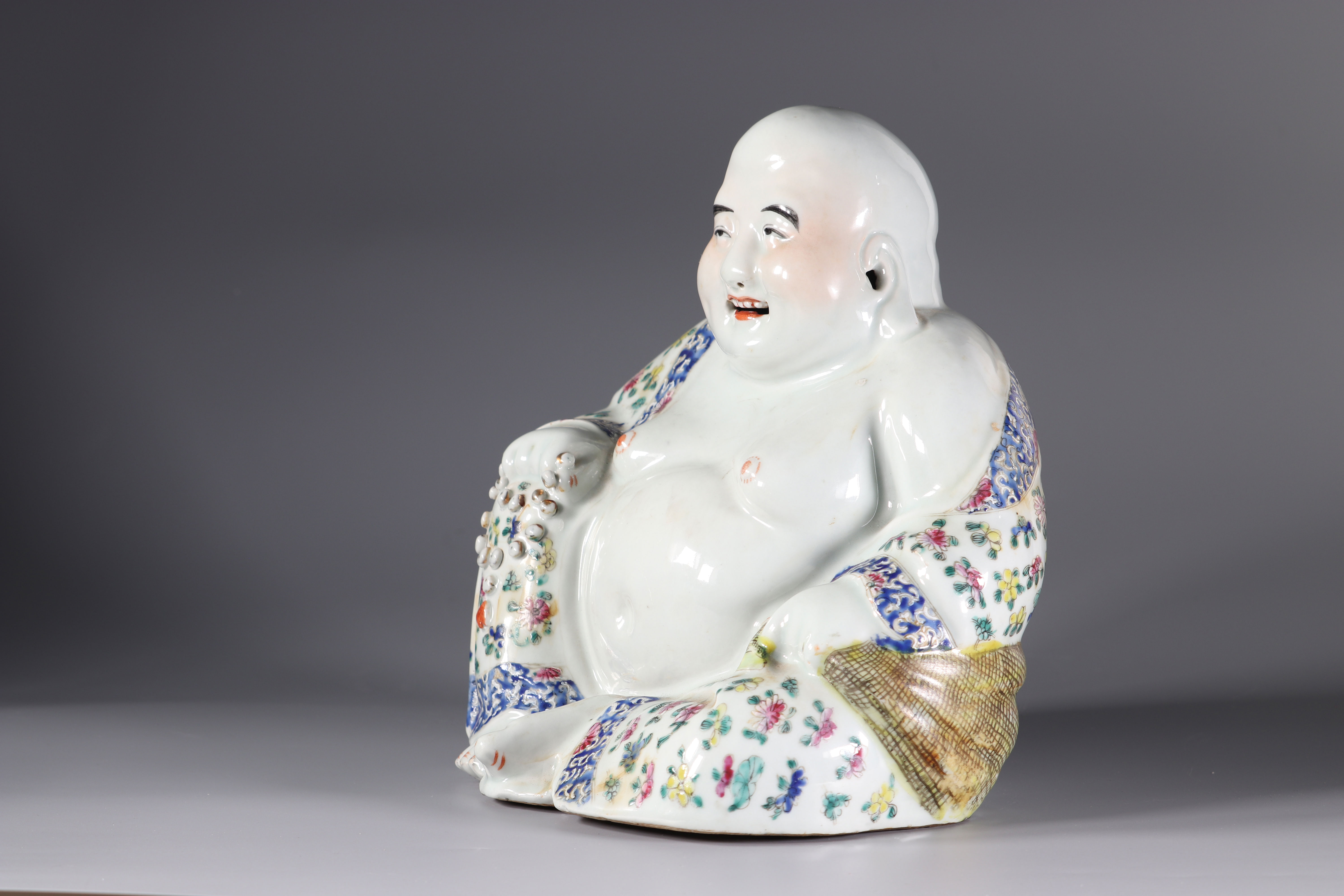 China famille rose porcelain buddha mark under the piece - Image 4 of 5