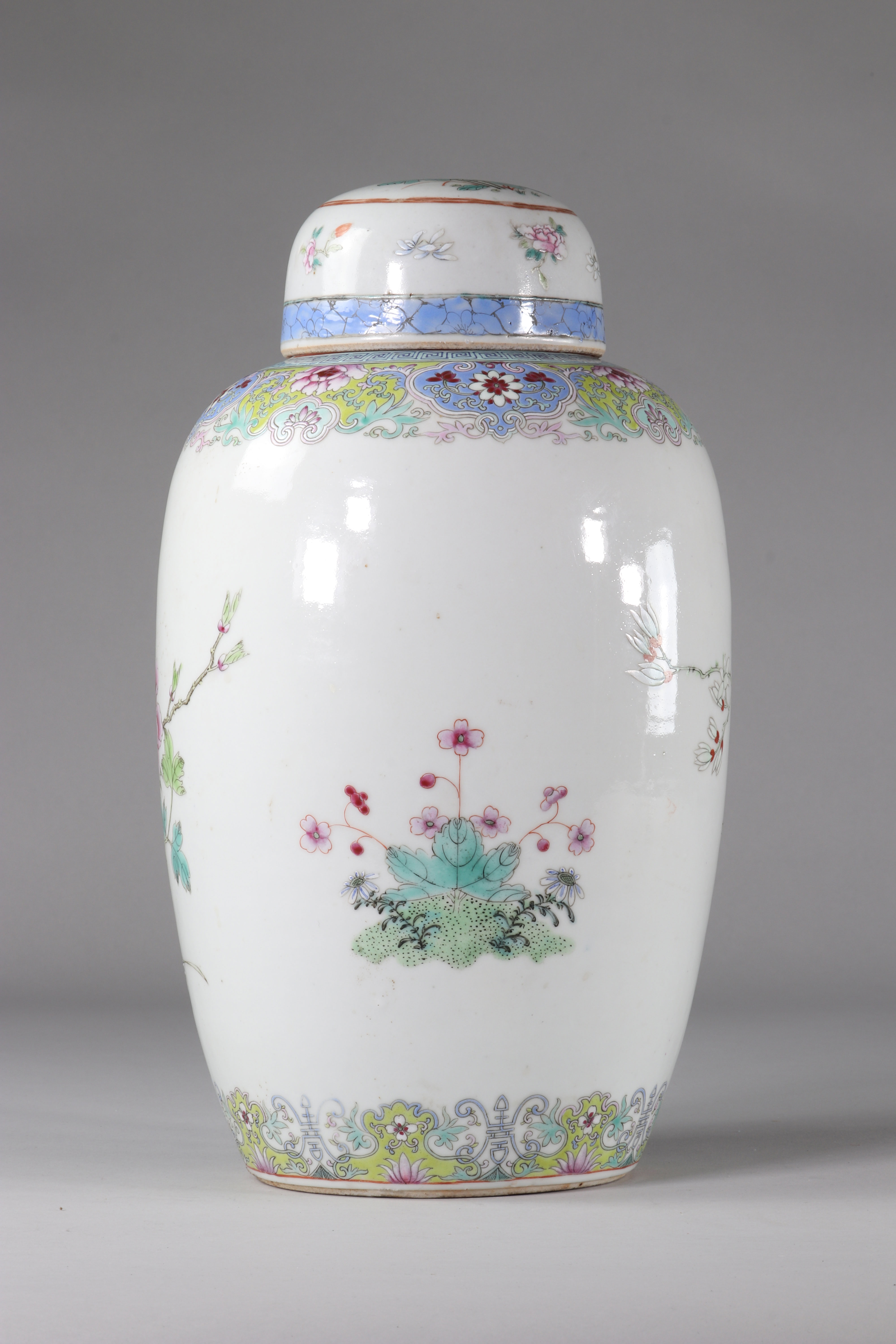 China famille rose porcelain vase decorated with birds and flowers Qing period - Image 4 of 7