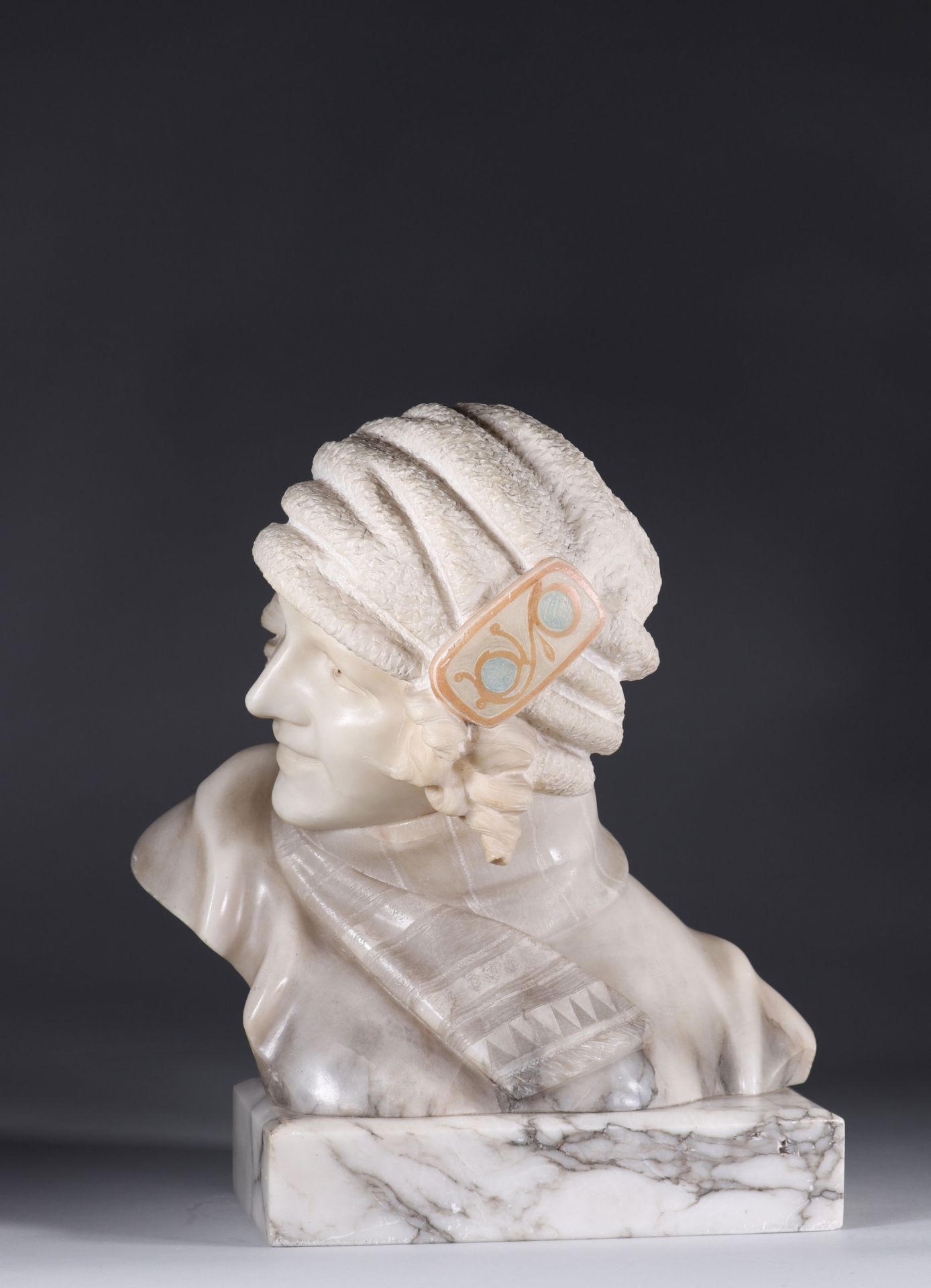 Bust of a young woman in Art Deco alabaster sign - Image 2 of 4