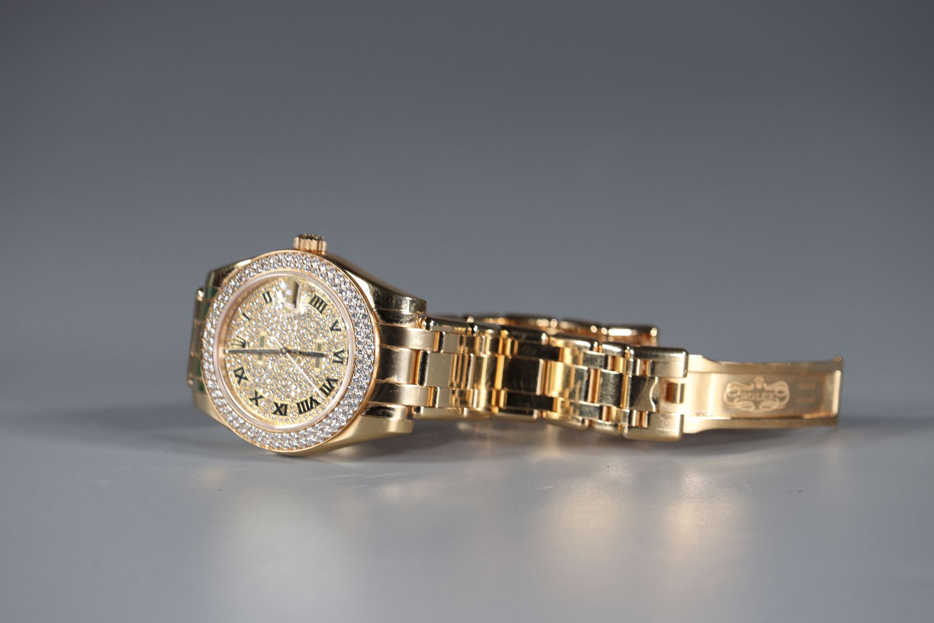 ROLEX Lady DateJust Magnificent ROLEX lady's watch, case and bracelet all 18K yellow gold, bezel set - Image 6 of 8