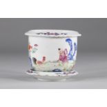 Famille rose porcelain flowerpot, decorated with a child and a rooster. "Chicken boy"