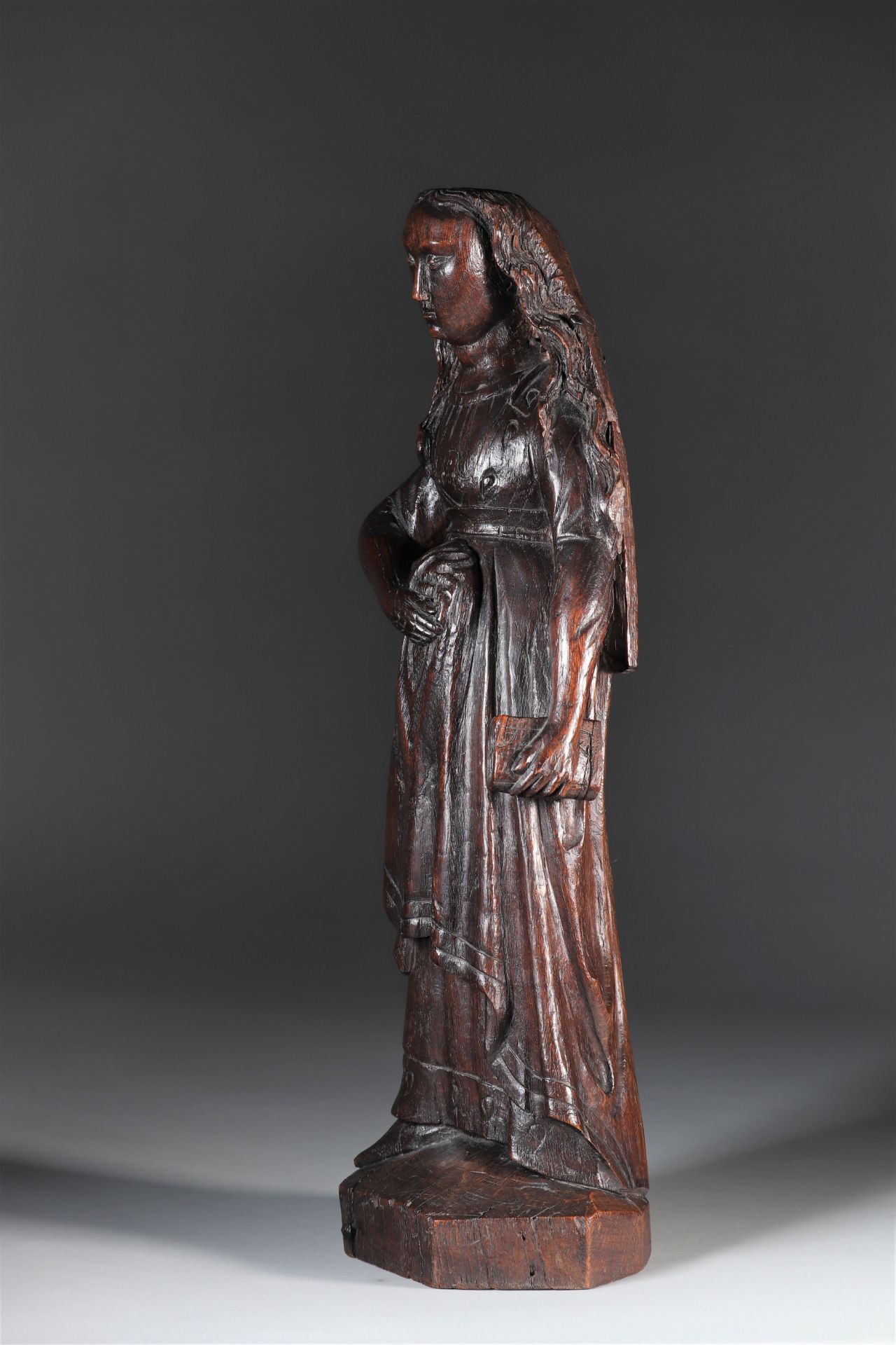 Rare pregnant virgin in carved wood probably Flanders XVI - Image 3 of 4