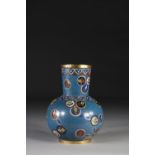 Cloisonne vase in bronze, mark of Emperor Jiaqing. Nineteenth China.