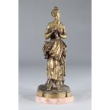 Bronze "young woman with knitting"