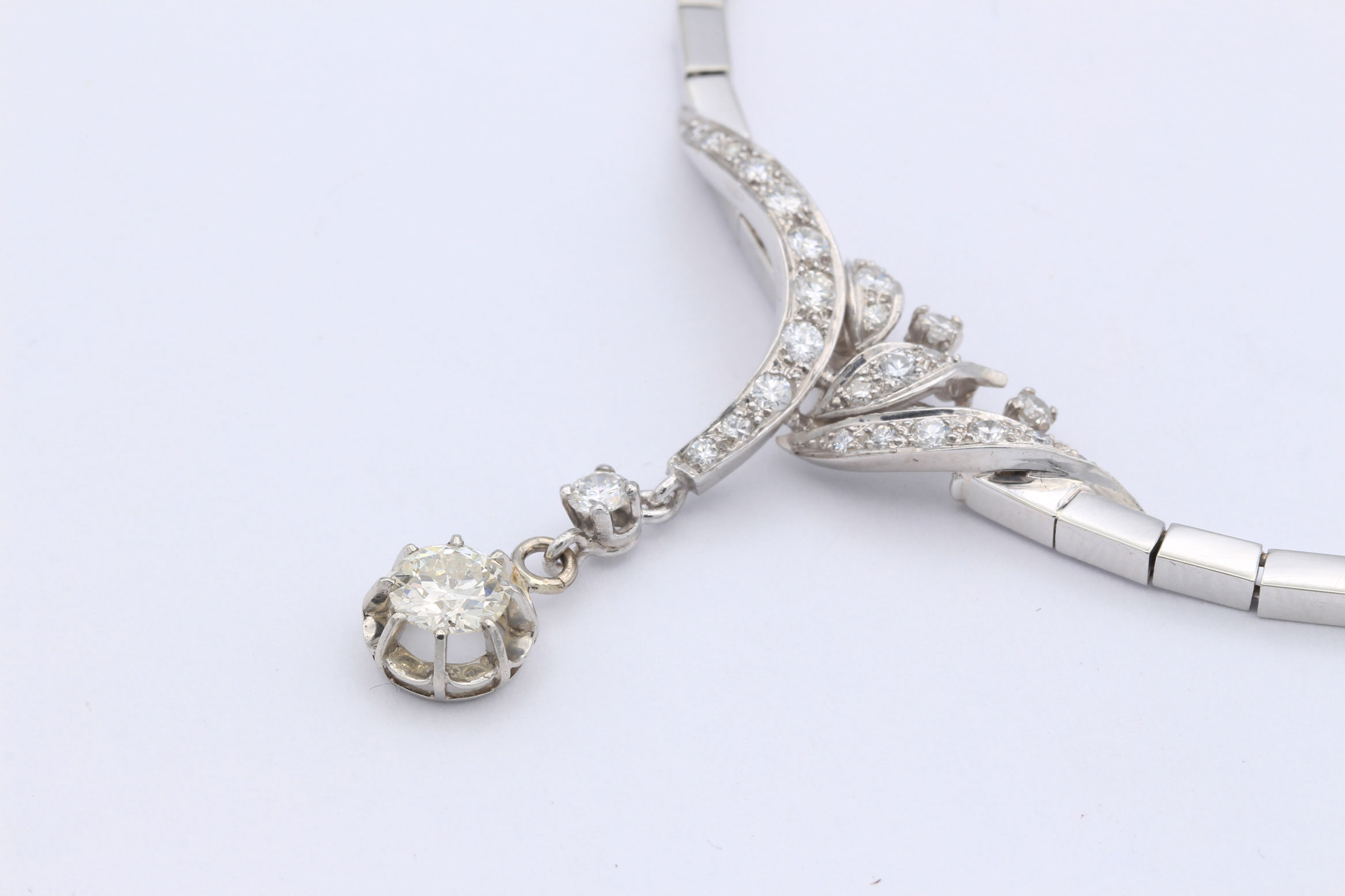 Art Deco necklace in 18K white gold, solitaire 1.00 carat and pave diamonds Approximately 1.72 carat - Image 6 of 11