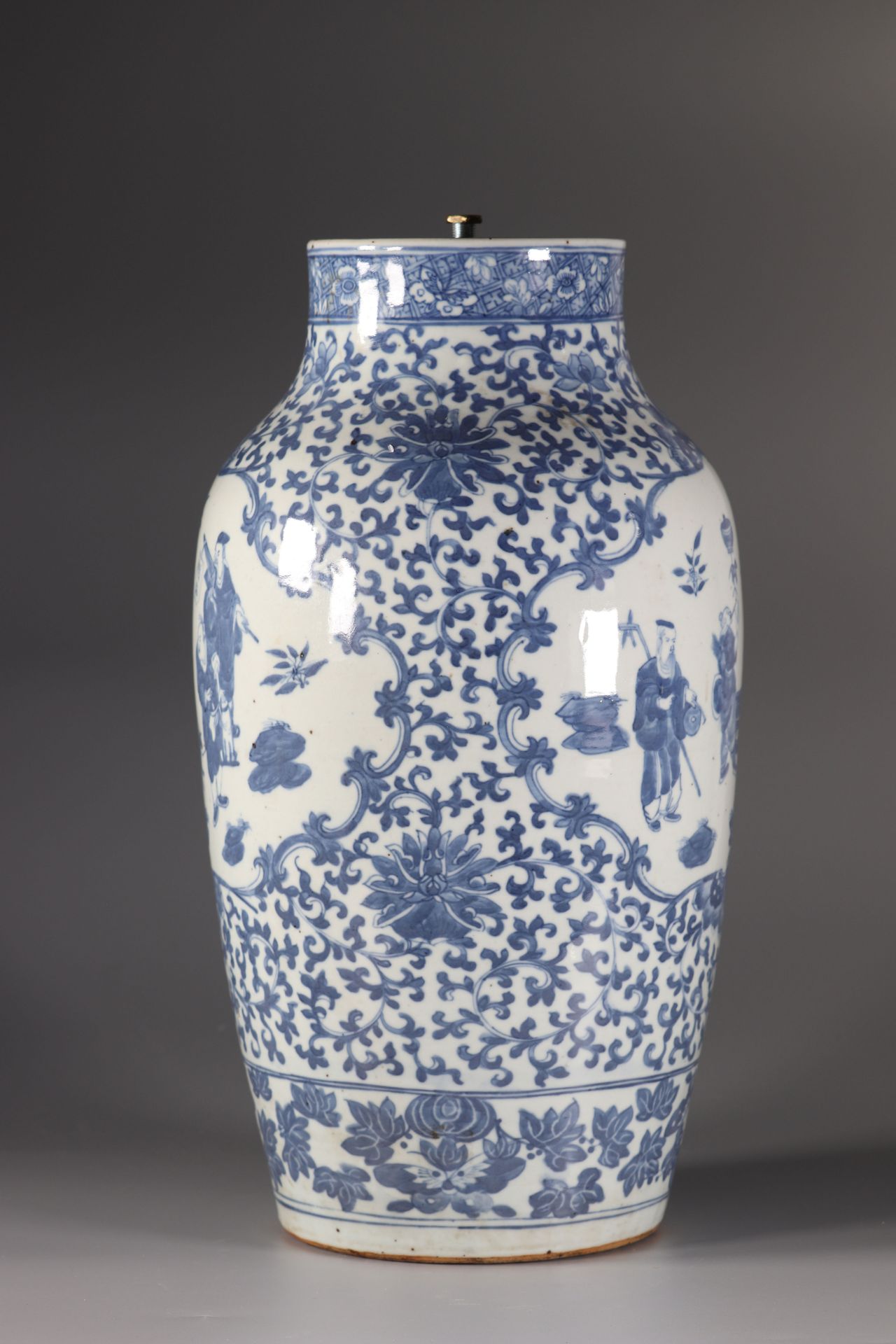 China blanc bleu vase with characters decoration - Image 4 of 6