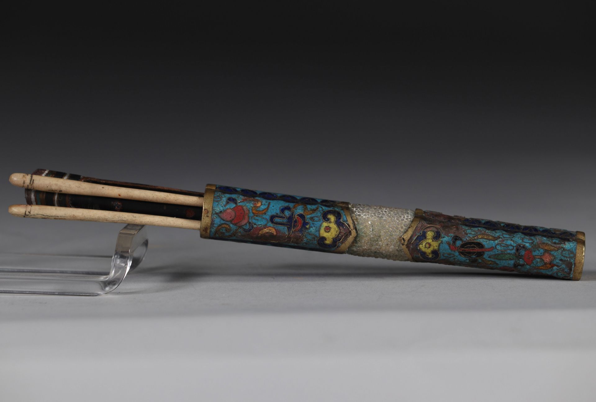 Japanese chopsticks and knife with cloisonne and shagreen scabbard 19th - Image 2 of 3