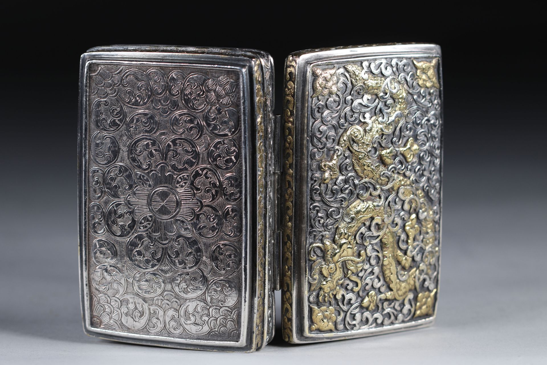 silver and vermeil box with dragon decoration. China - Tibet, XIXth. - Image 5 of 6
