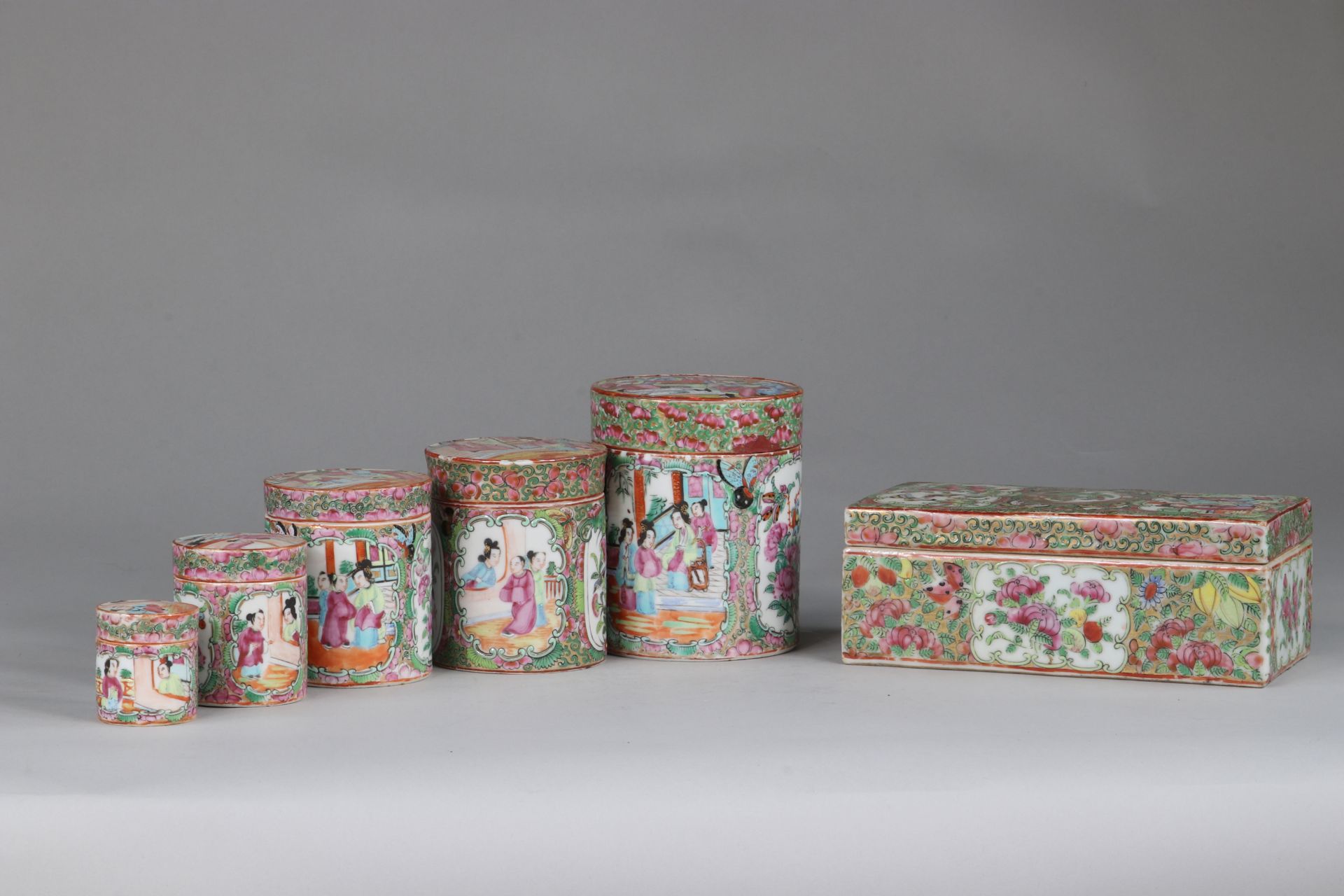 China set of 6 Canton porcelain pots