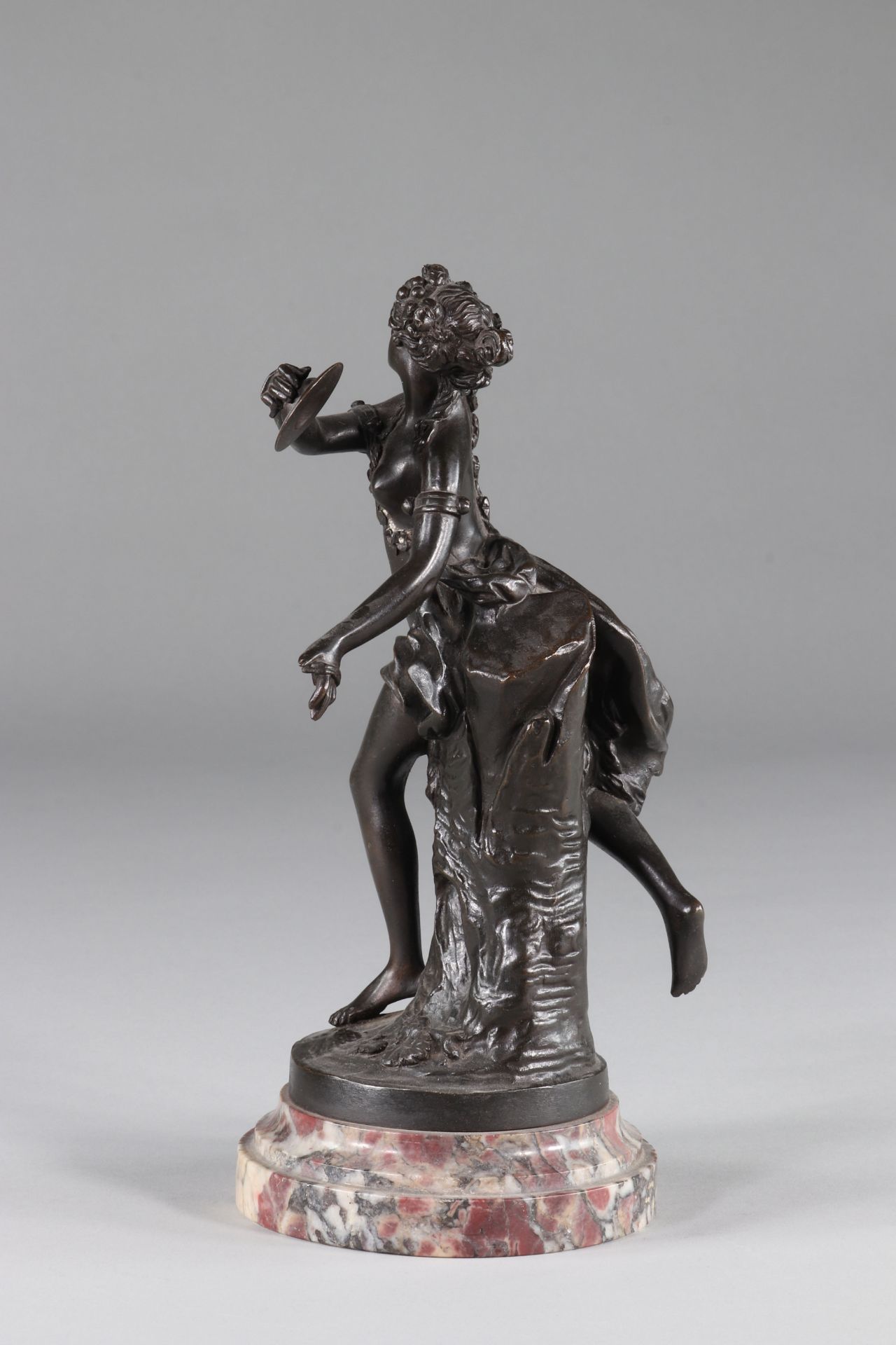 Bronze young woman with the timpani - Image 3 of 3